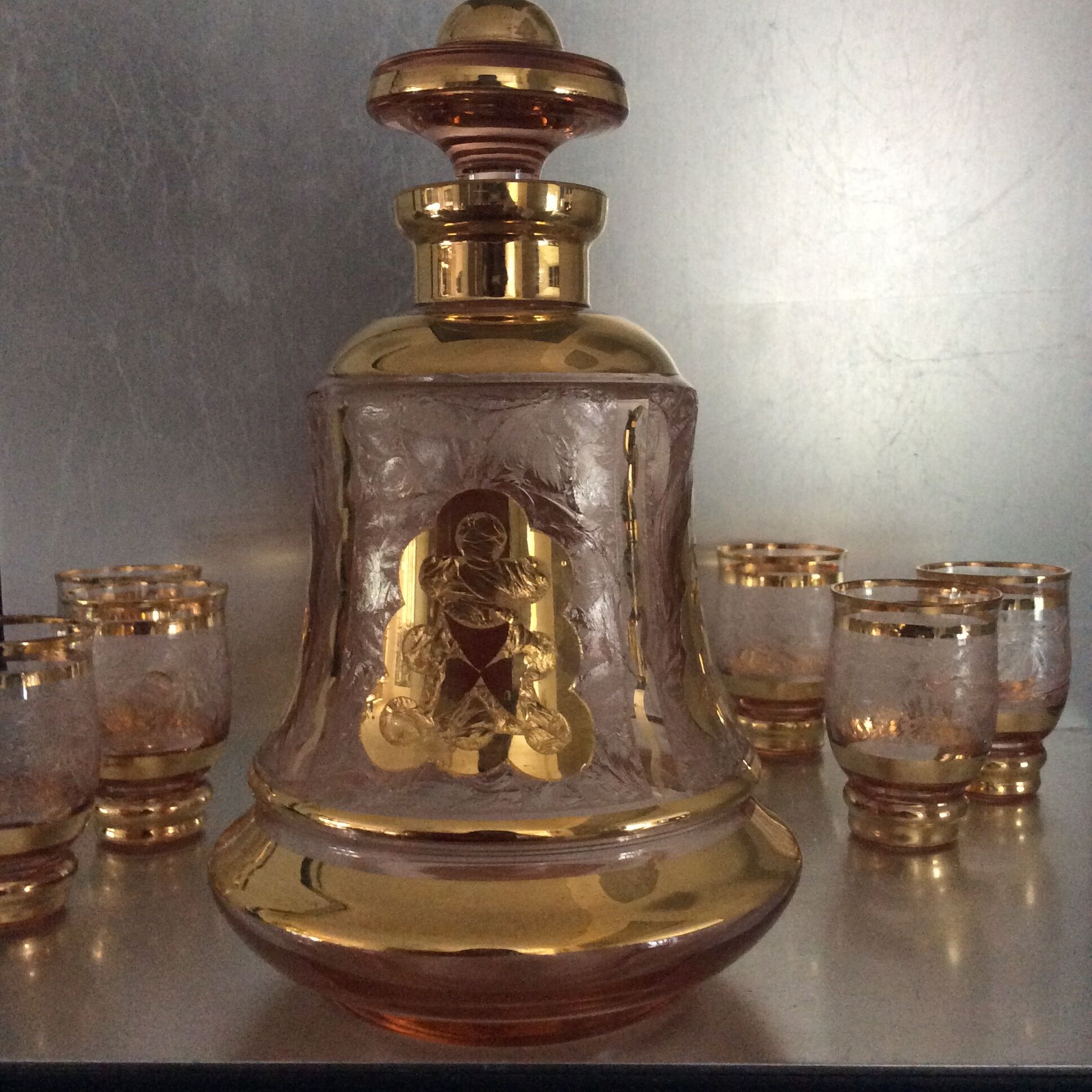 Vintage liquor service