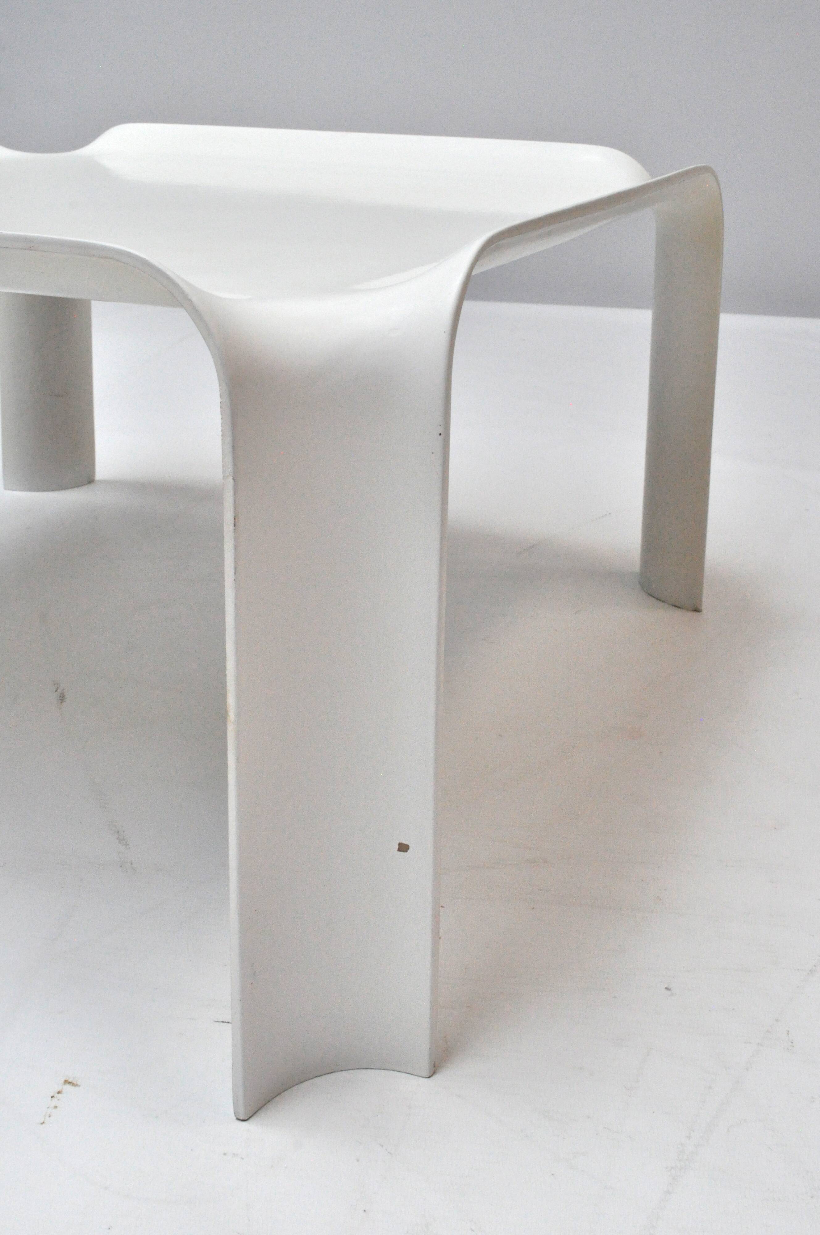 Pierre Paulin pour Artifort — Table d'appoint modèle 877 (1965)
