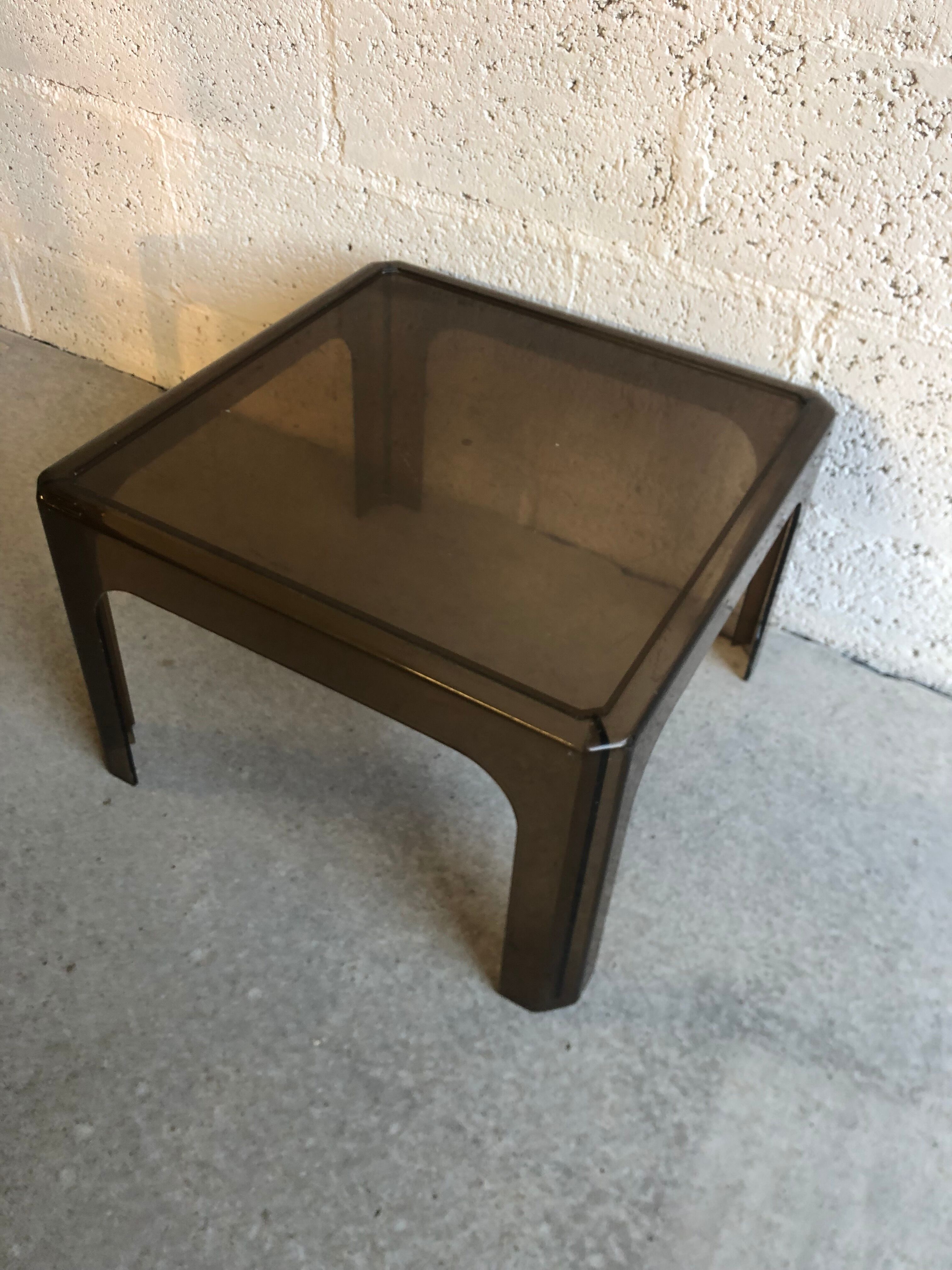 Smoked plastic coffee table 70s