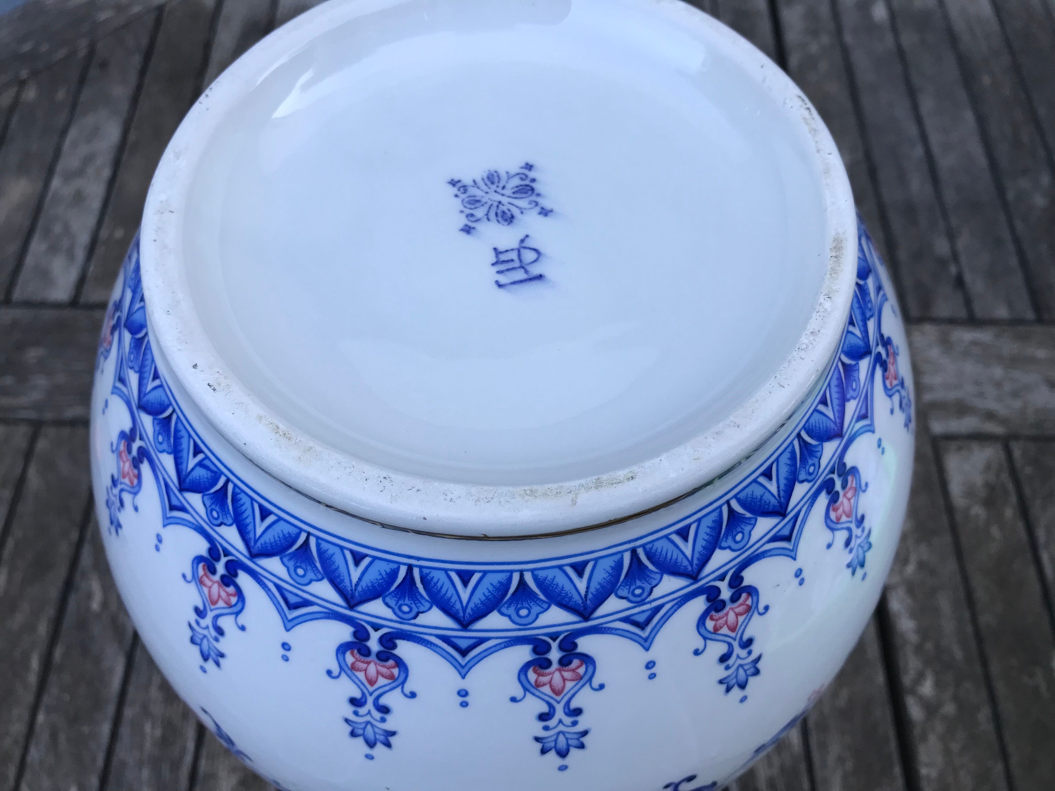 Italian ceramic vase FG