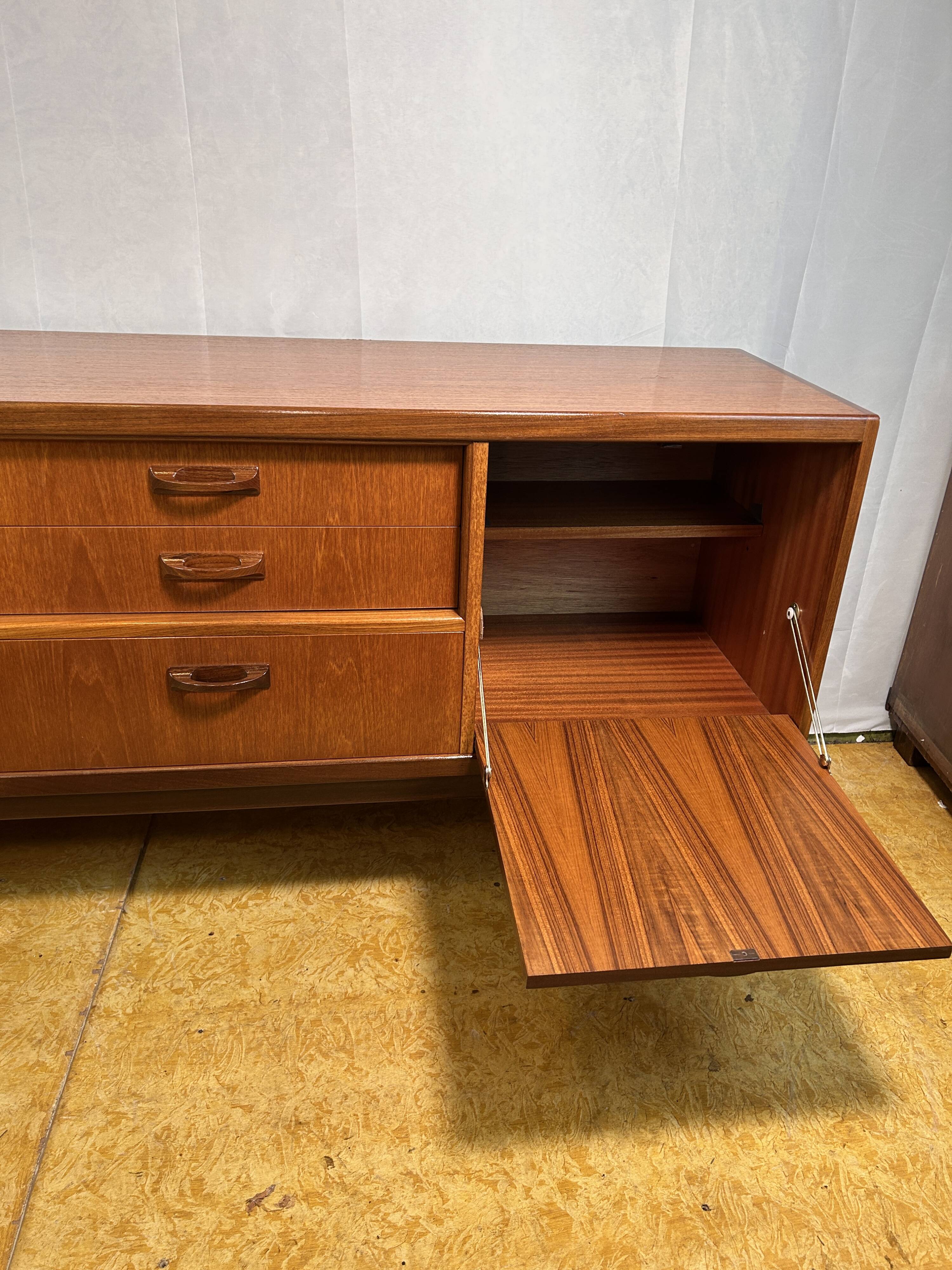 Buffet rétro vintage en teck et afromosia du milieu du siècle par G Plan Sierra Range