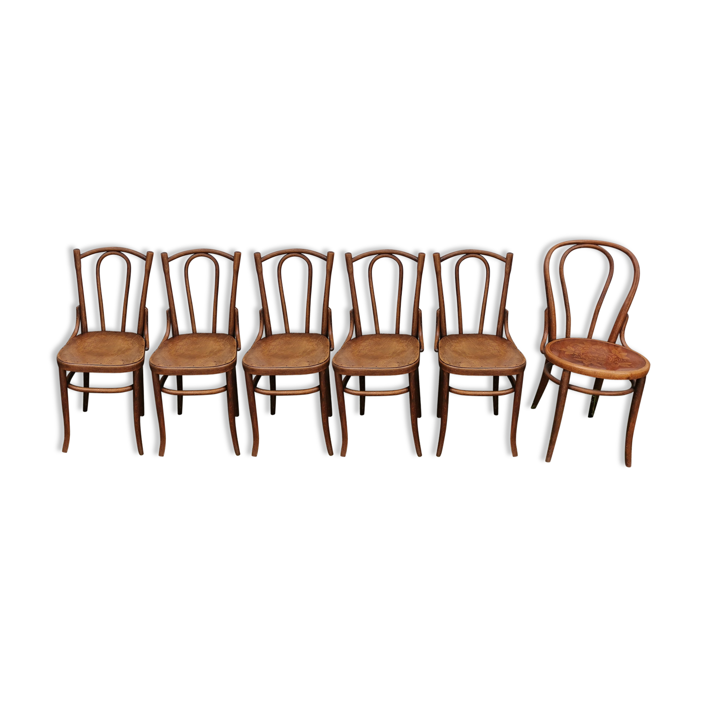 Lot de six chaises bistrot bois tourné Fischel Luterma