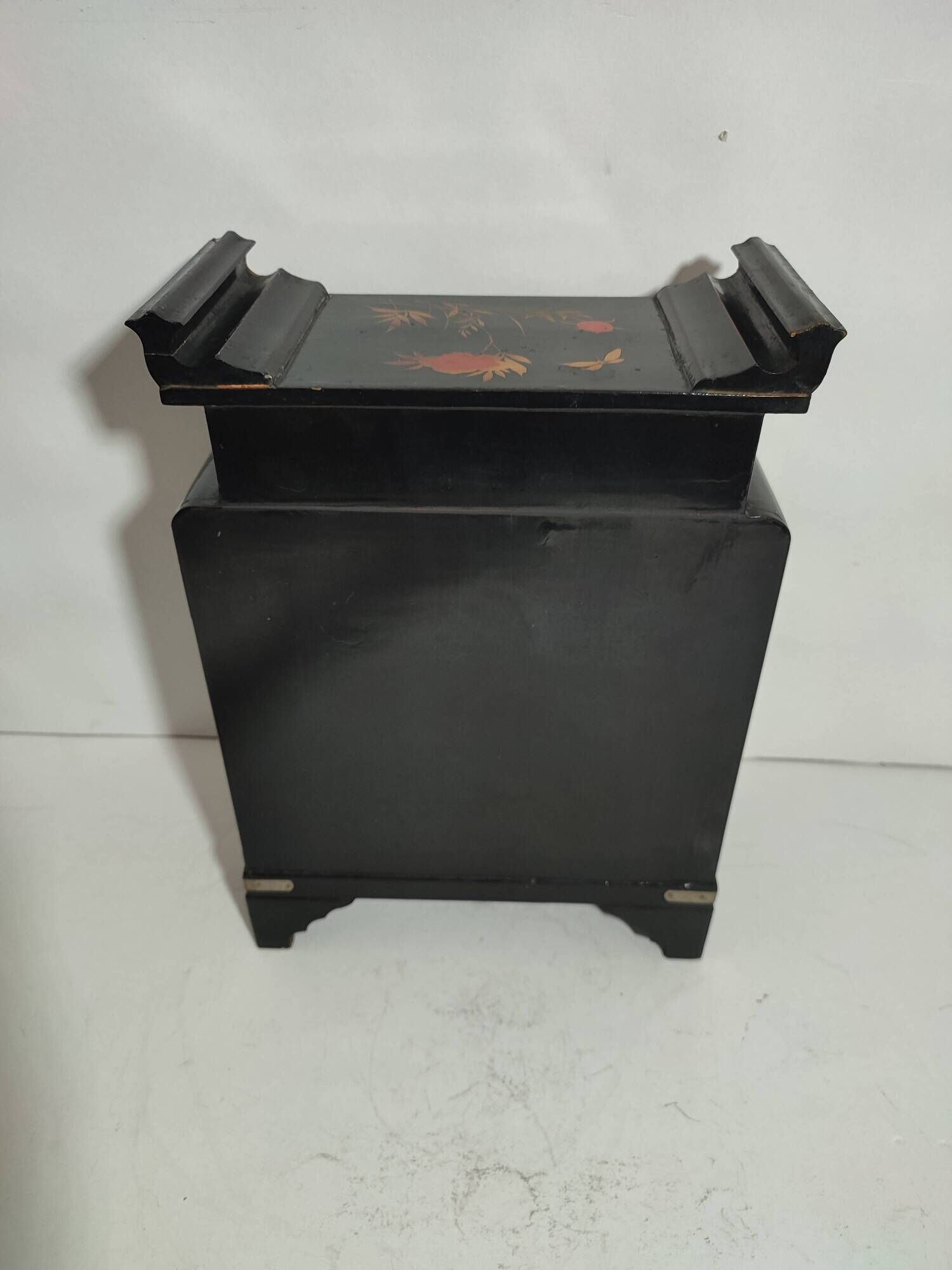 Japanese Lacquered Cabinet / 1868-1912 Meiji Japan / Old Jewelry Box