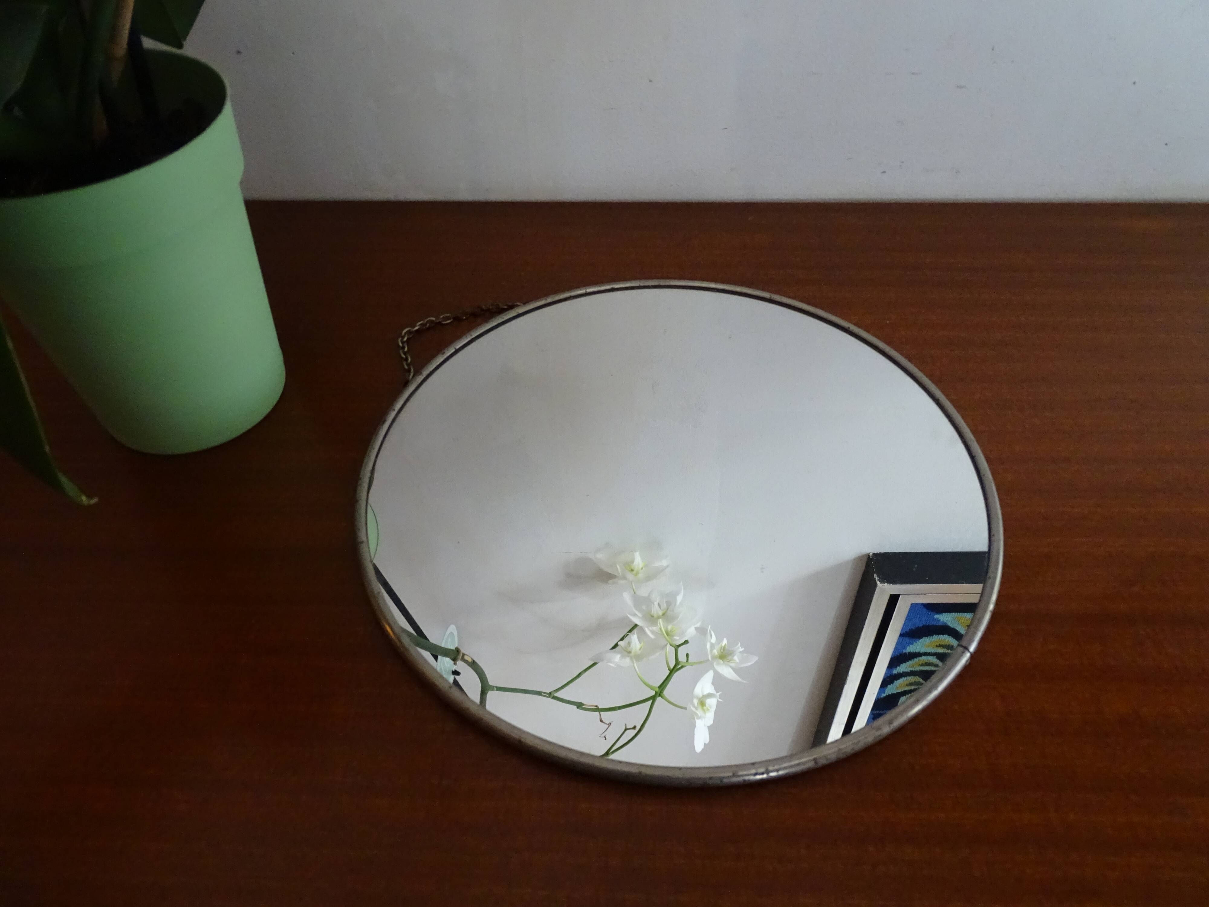 Round barber mirror 28.5 cm vintage 1960