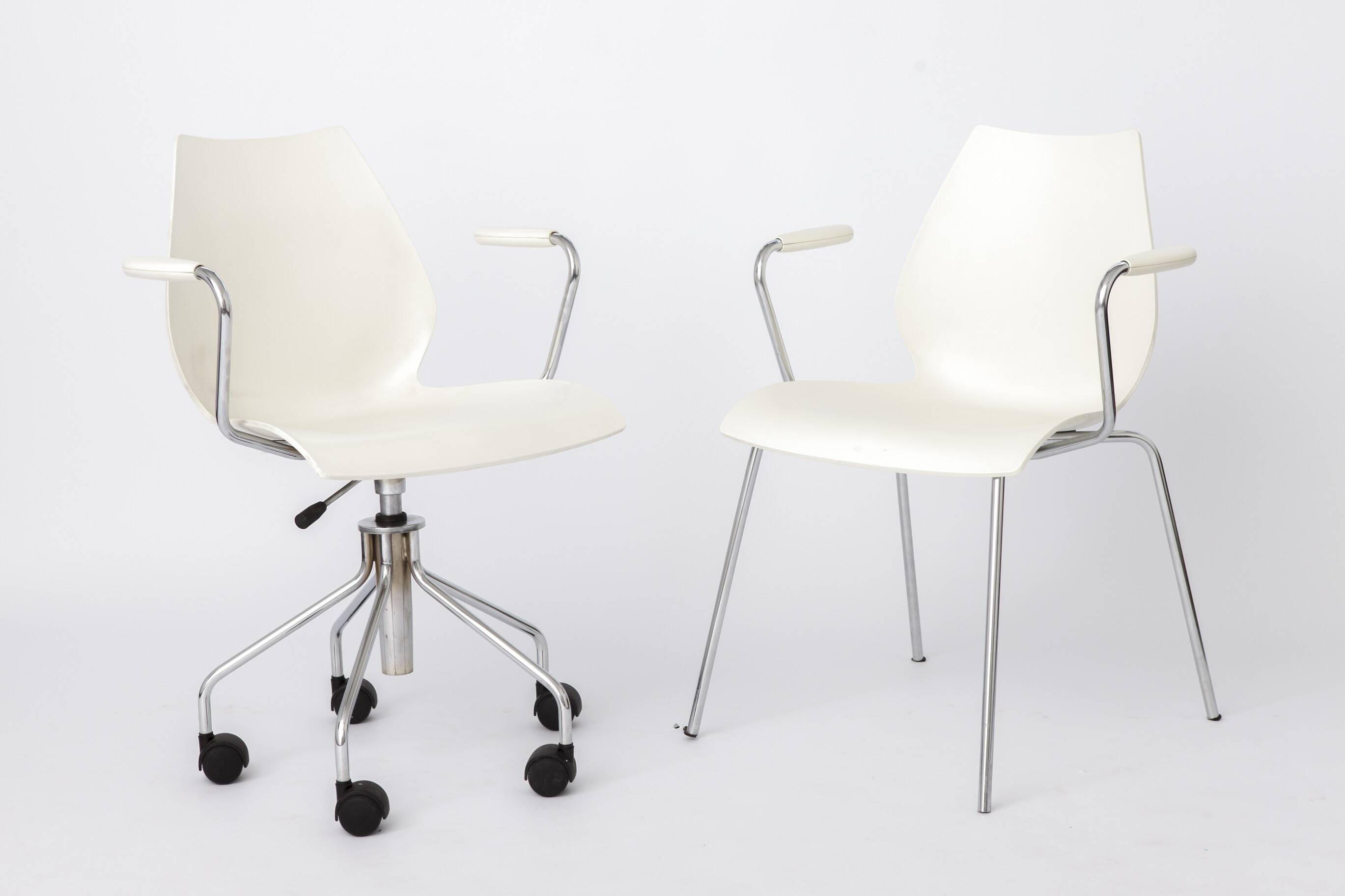 Vintage Kartell Maui Swivel Chair by Vico Magistrettic Italian Design 2000s