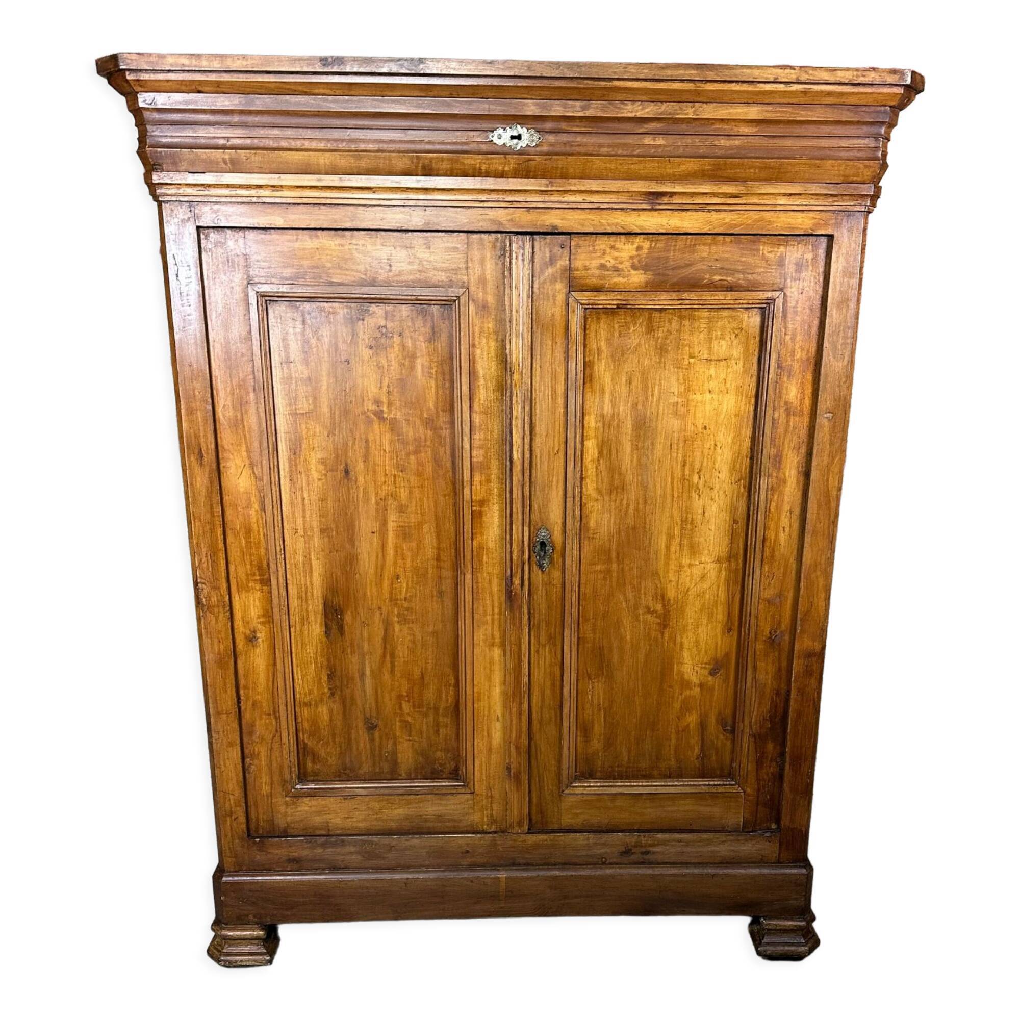 Louis Philippe high era sideboard in walnut