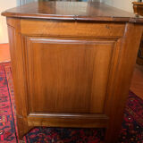 Commode en noyer blond à trois tiroirs XVIIIeme siecle