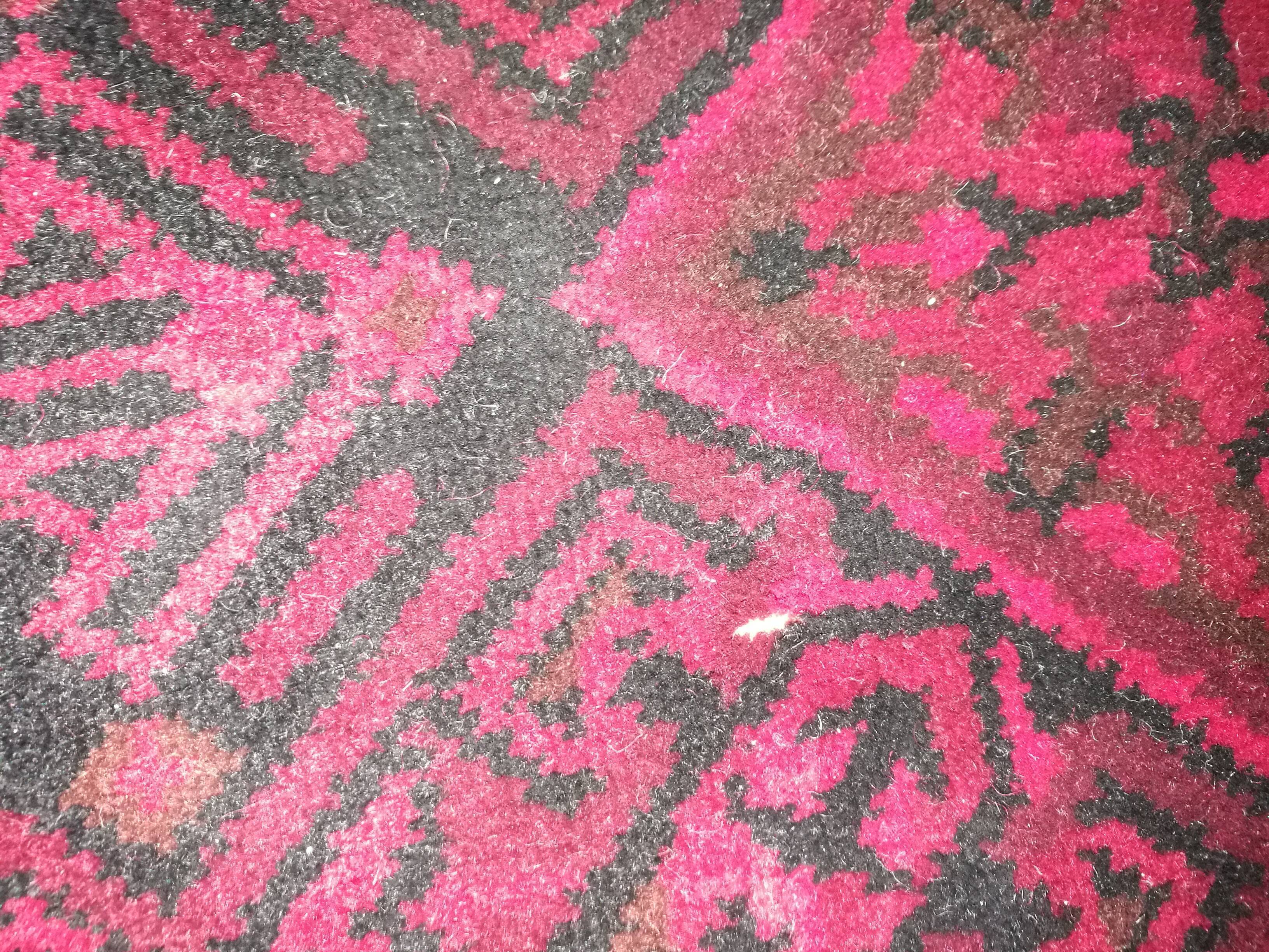 Red wool carpet 160x220cm