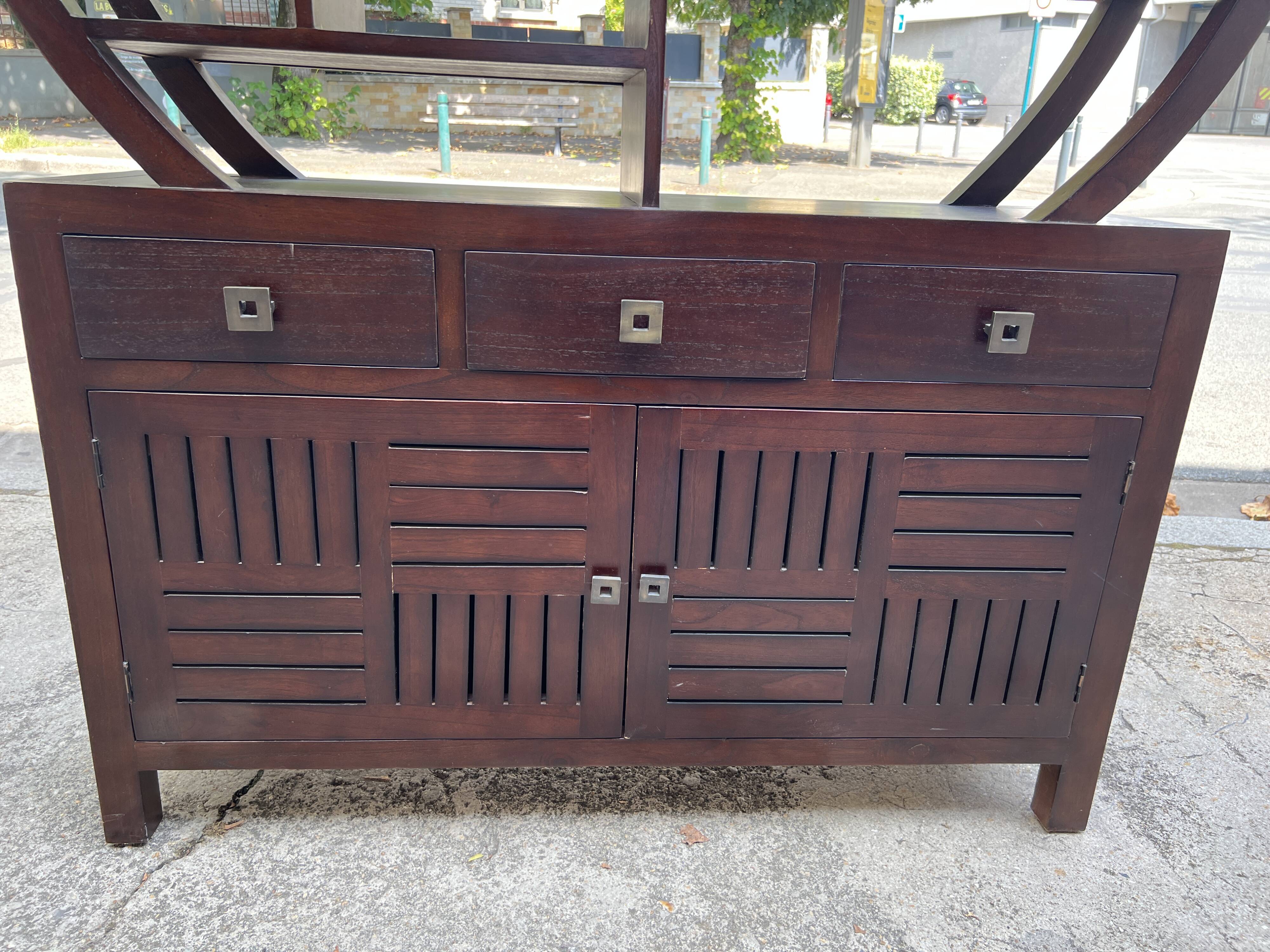 Round galay shelf on bahut sideboard