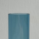 Vase tube rétro bleu translucide, vase soliflore pop.