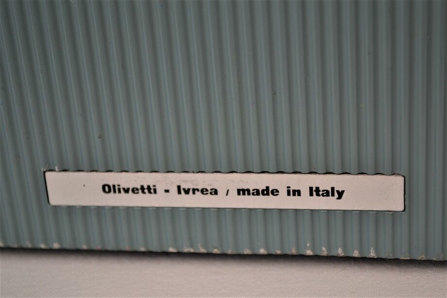 Machine à écrire Olivetti Lettera 22 - vintage 1950