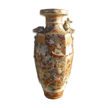 Imari porcelain vase