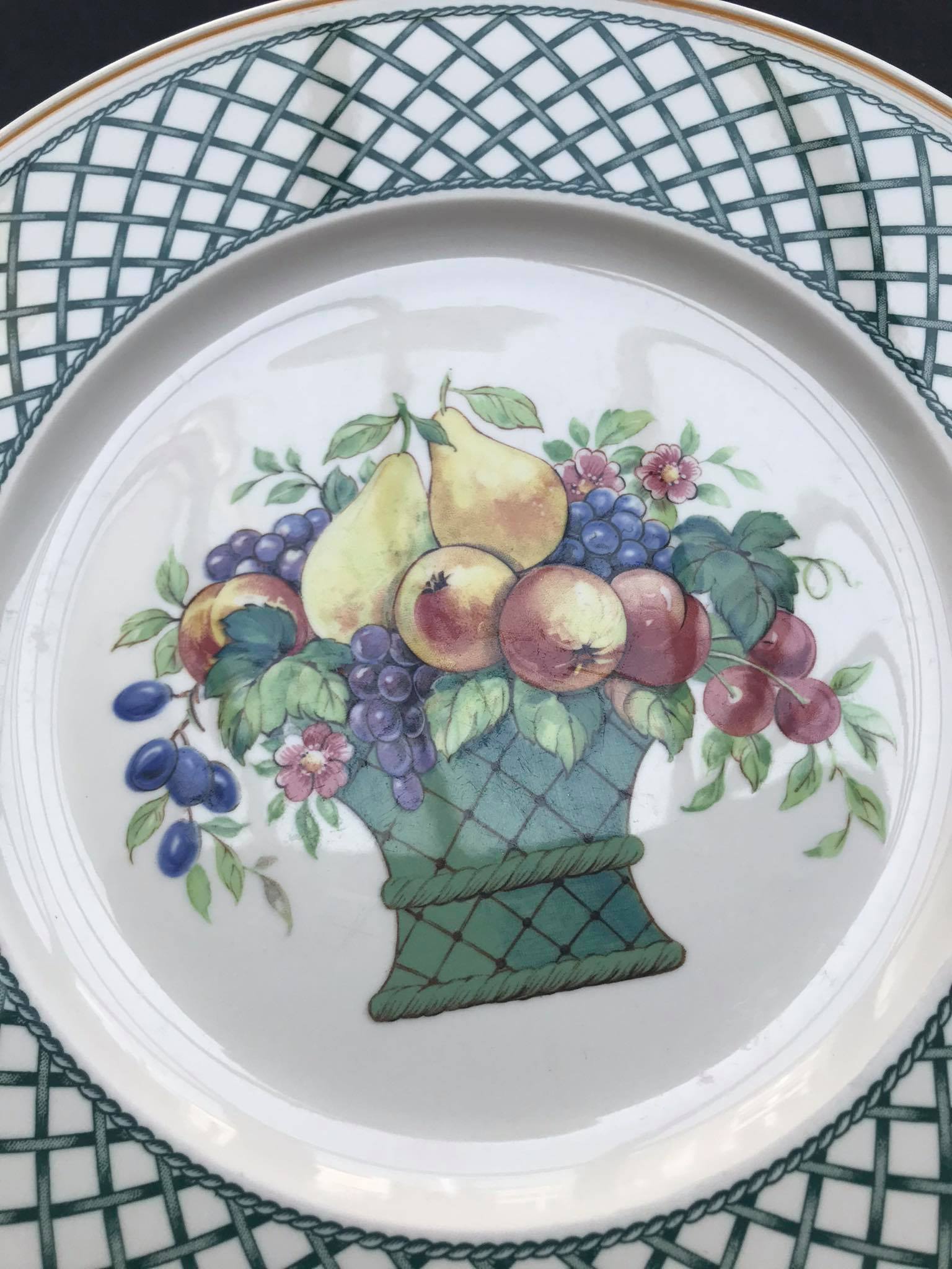 Villeroy and Boch Basket Plate of Diner
