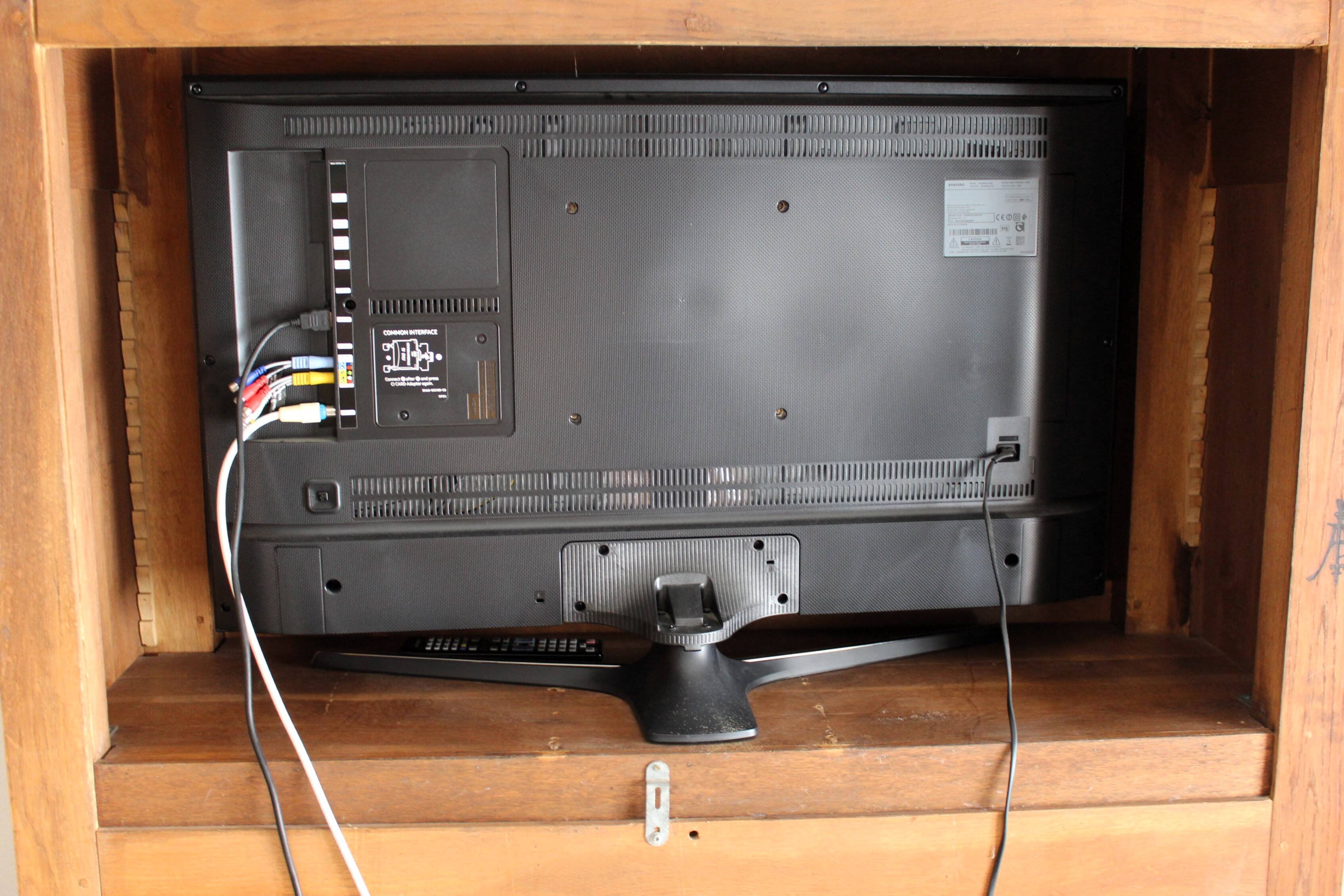 Abbatiale solid oak TV cabinet sideboard