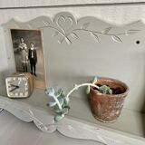 Scalloped wooden shelf