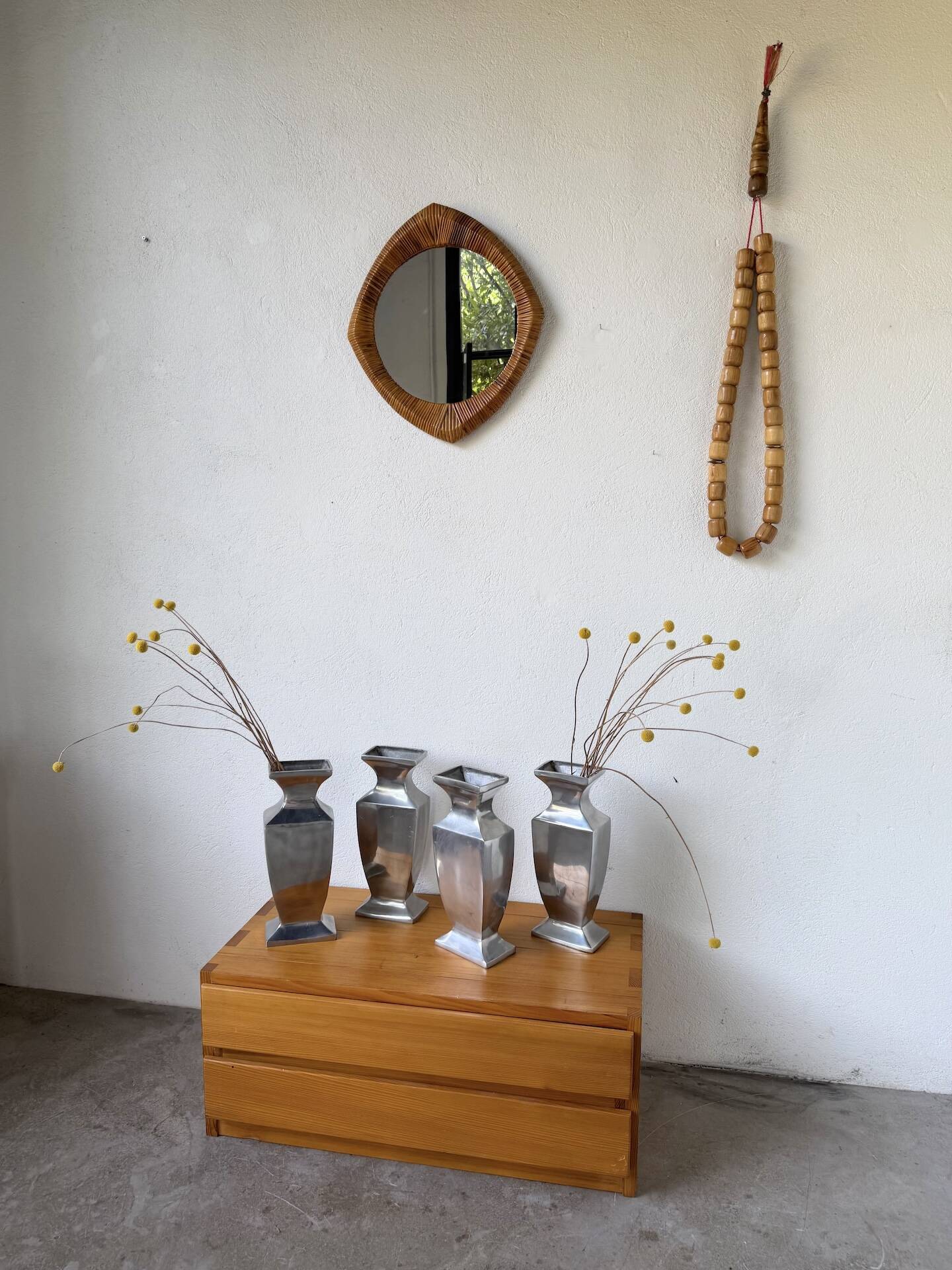 Set 4 vases en fonte d’aluminium