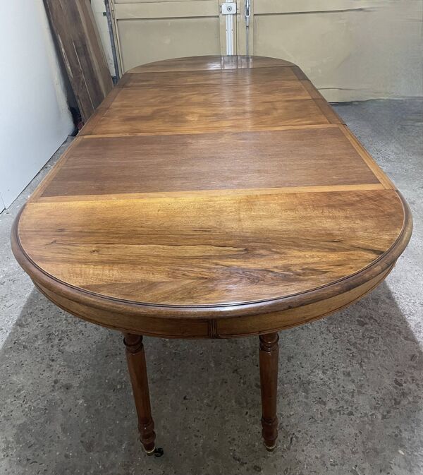 Table Guéridon à Bandeau En Noyer d époque du début du XX ème siècle