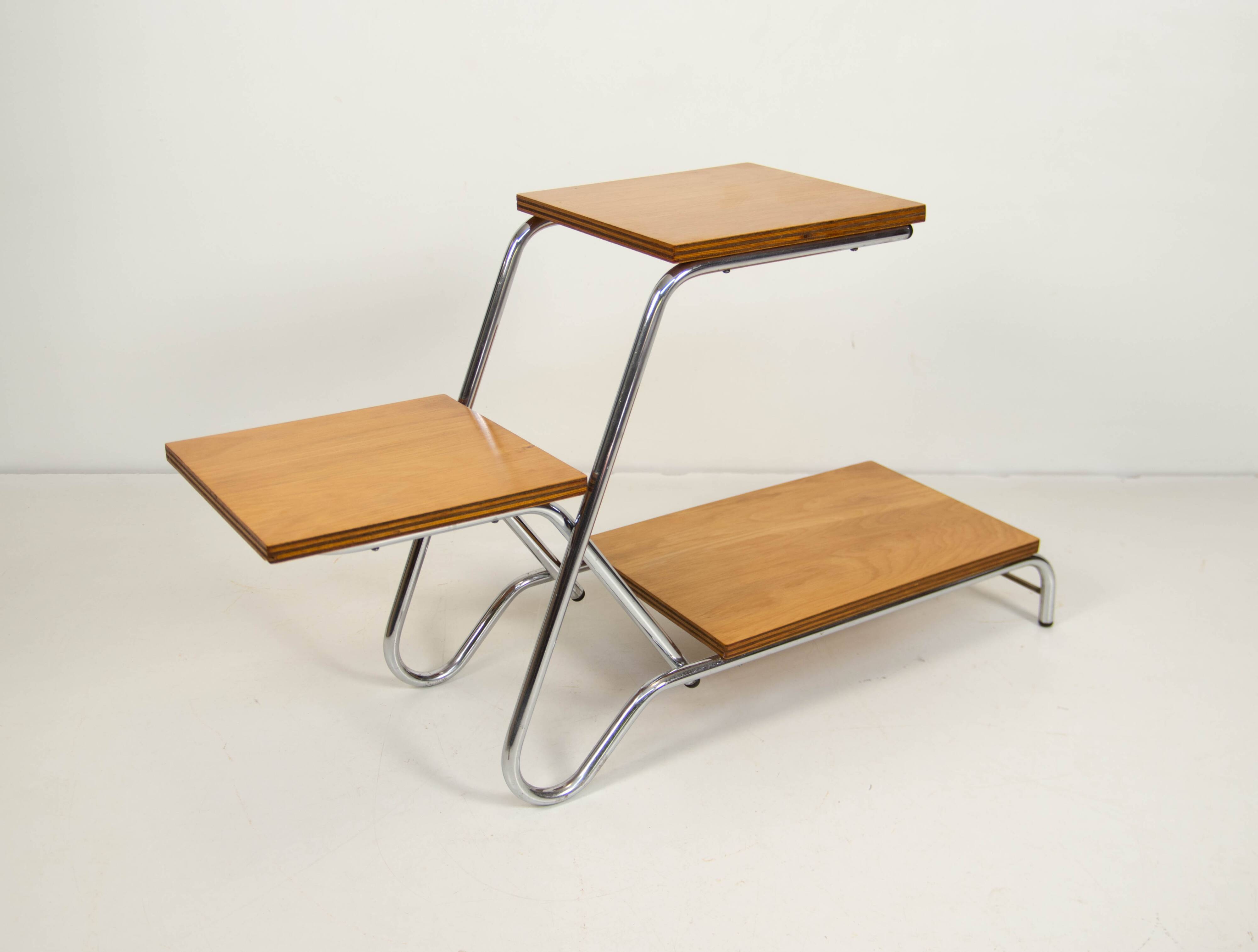 Support de fleurs moderne du milieu du siècle par Kovona, chrome et contreplaqué, années 1960.