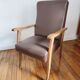 Paire de fauteuils moleskine marron