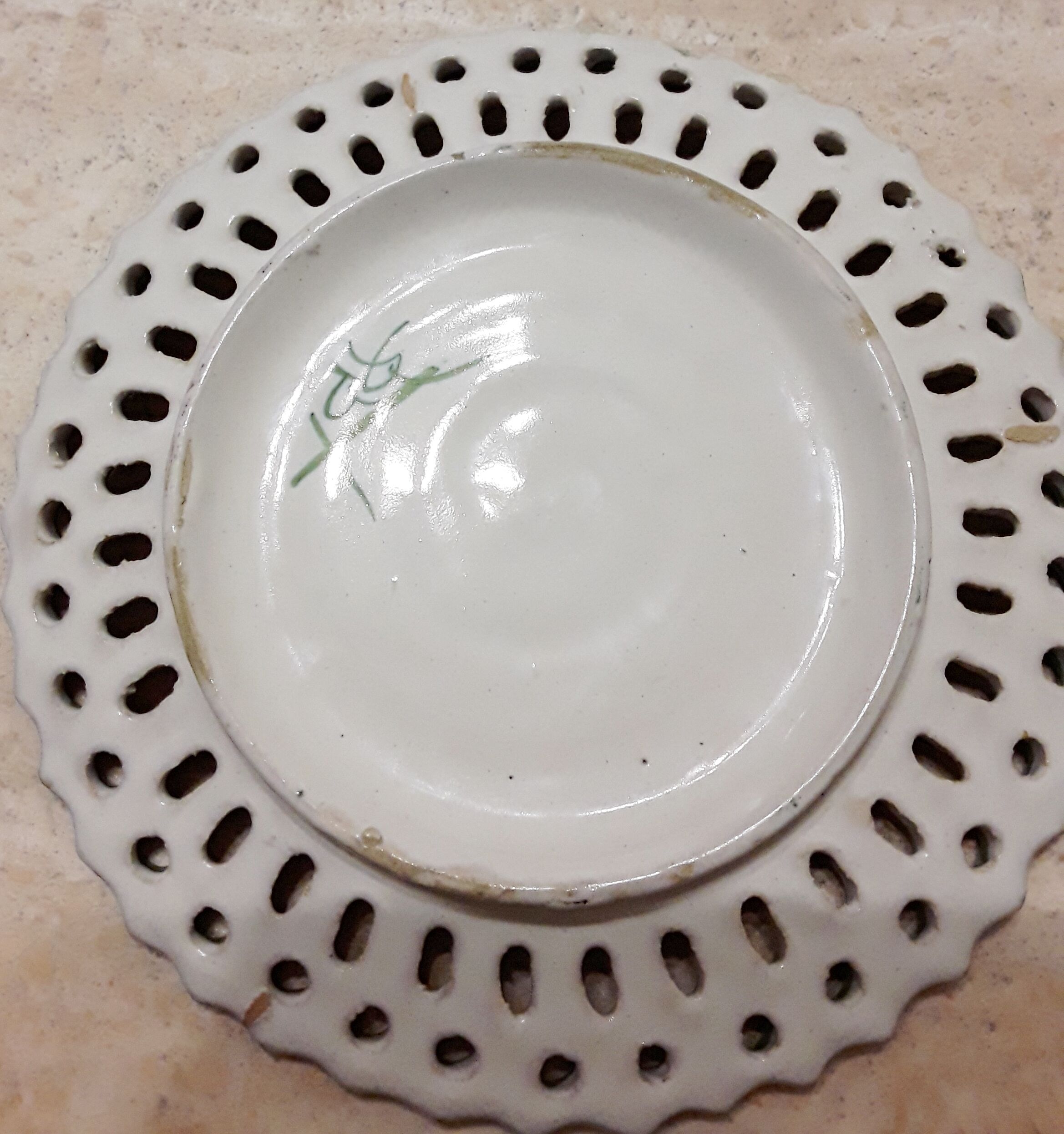 Tuscan marten earthenware