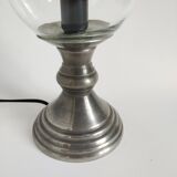 Lampe en forme de tulipe en verre et d'un pied en étain