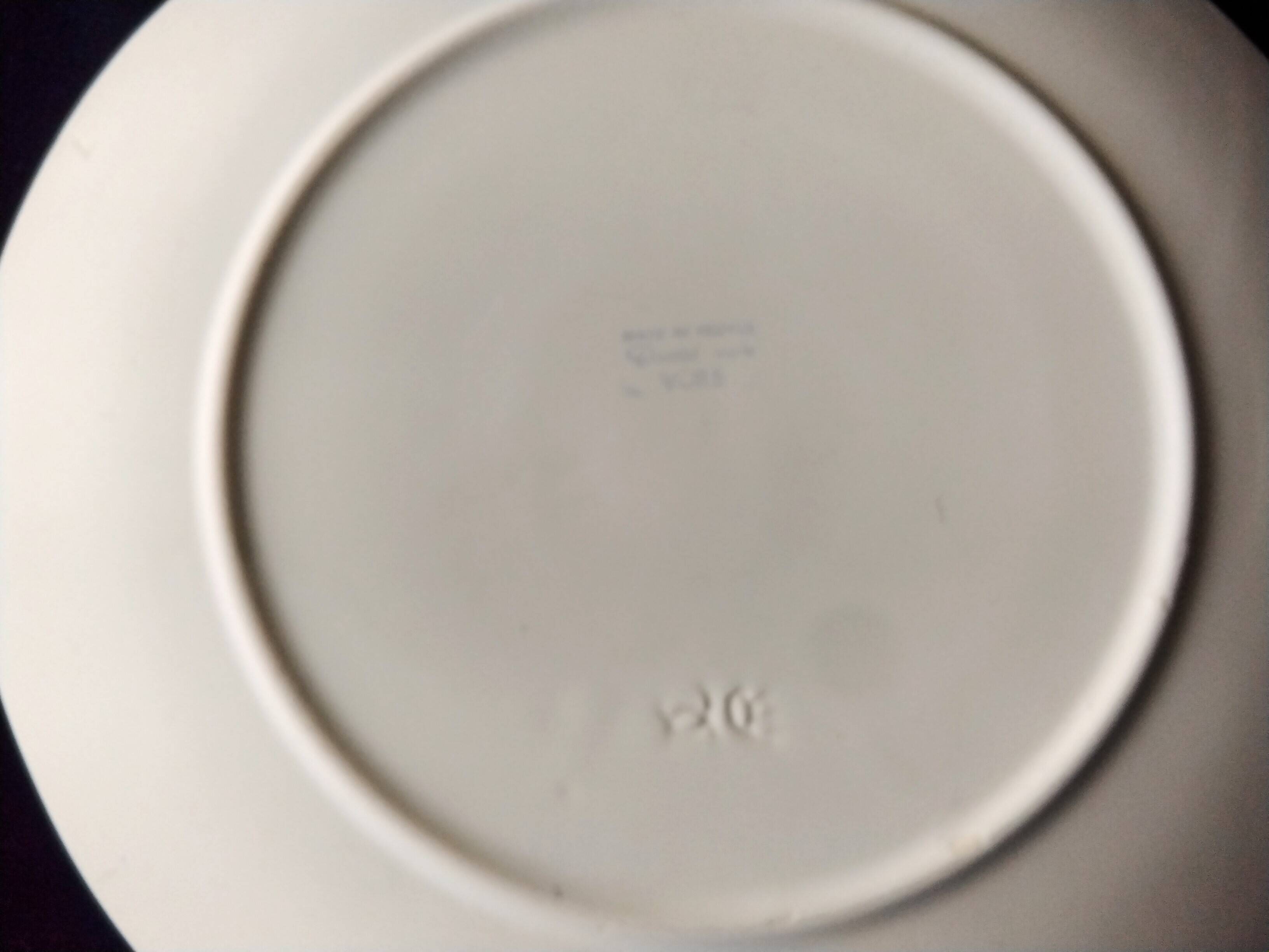 3 Niderviller ceramic dinner plates, Voile model