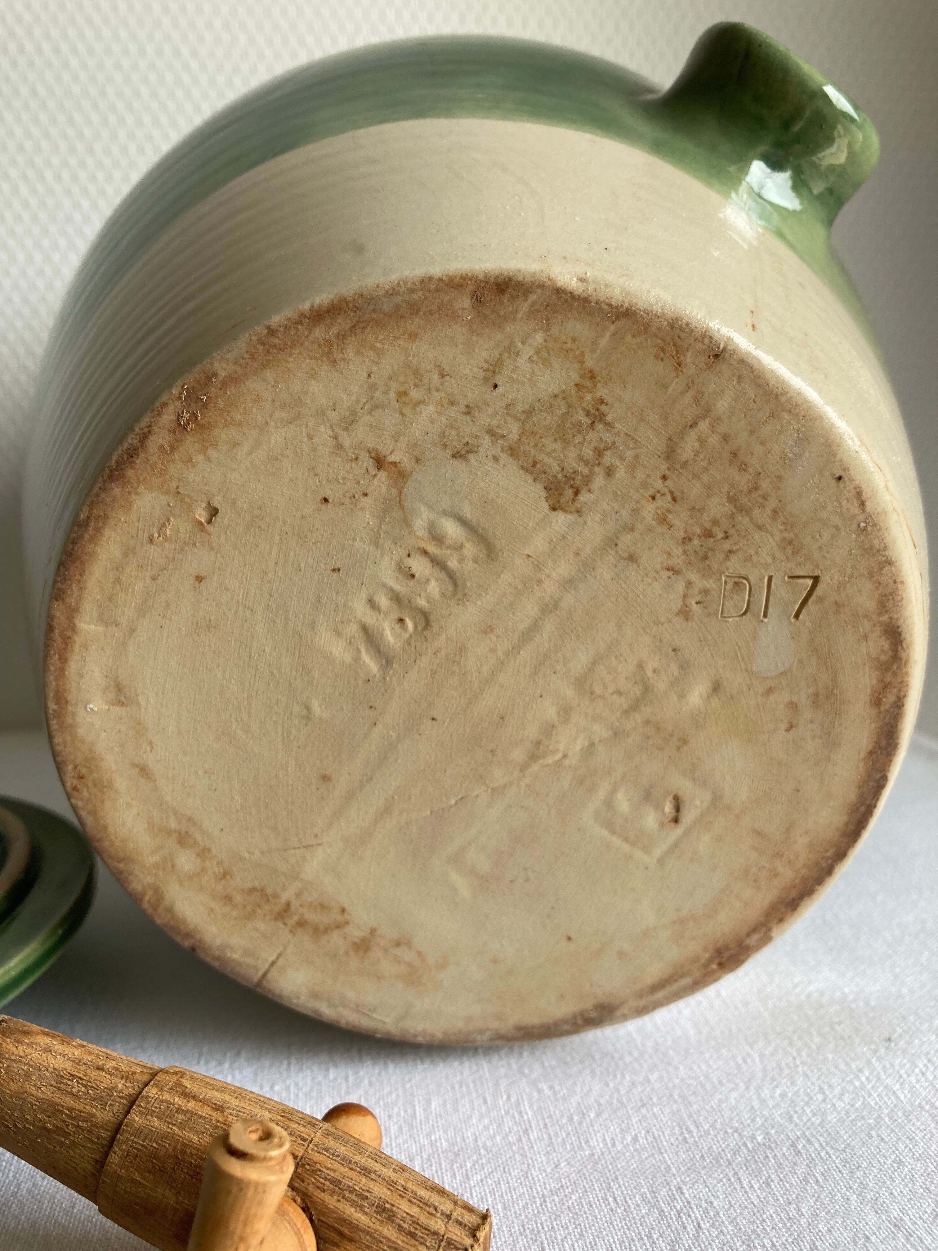 Vinegar sandstone