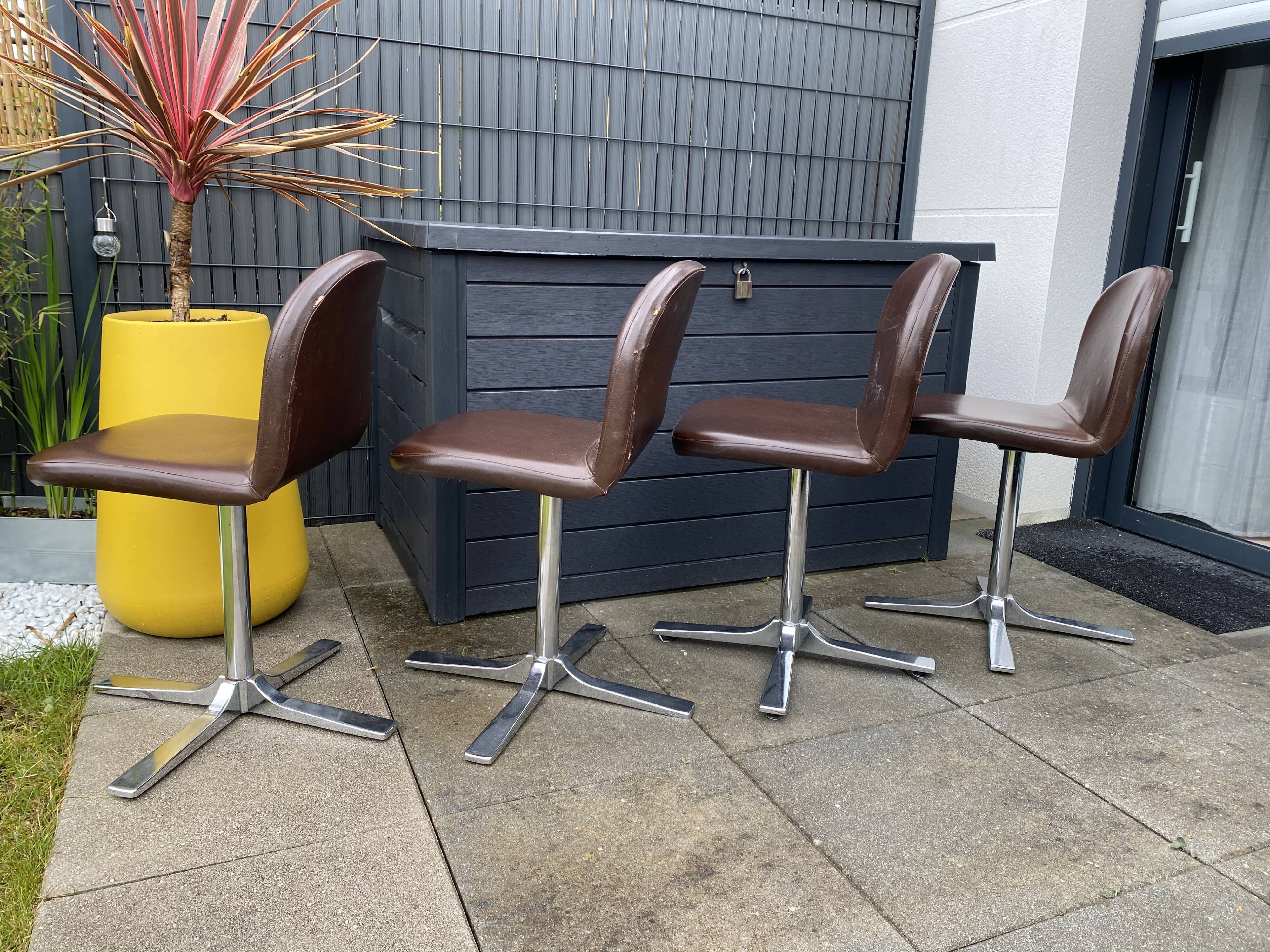 Suite of 4 Roche Bobois rotary chairs