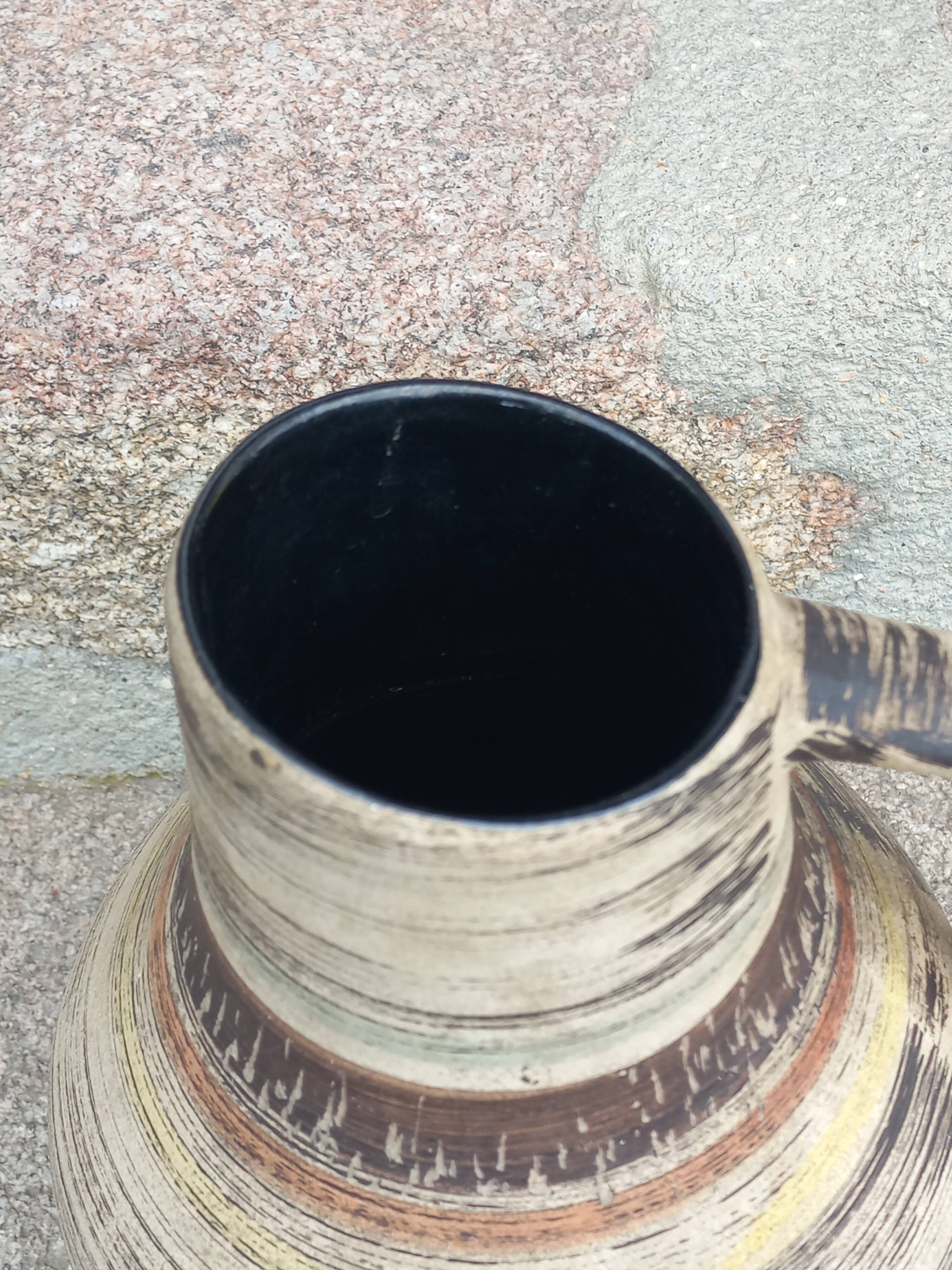 Vase cruche en céramique des années 60 multicolore et sacrifiée