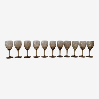 Set of 11 glasses with chiseled vintage 60s transparent brown