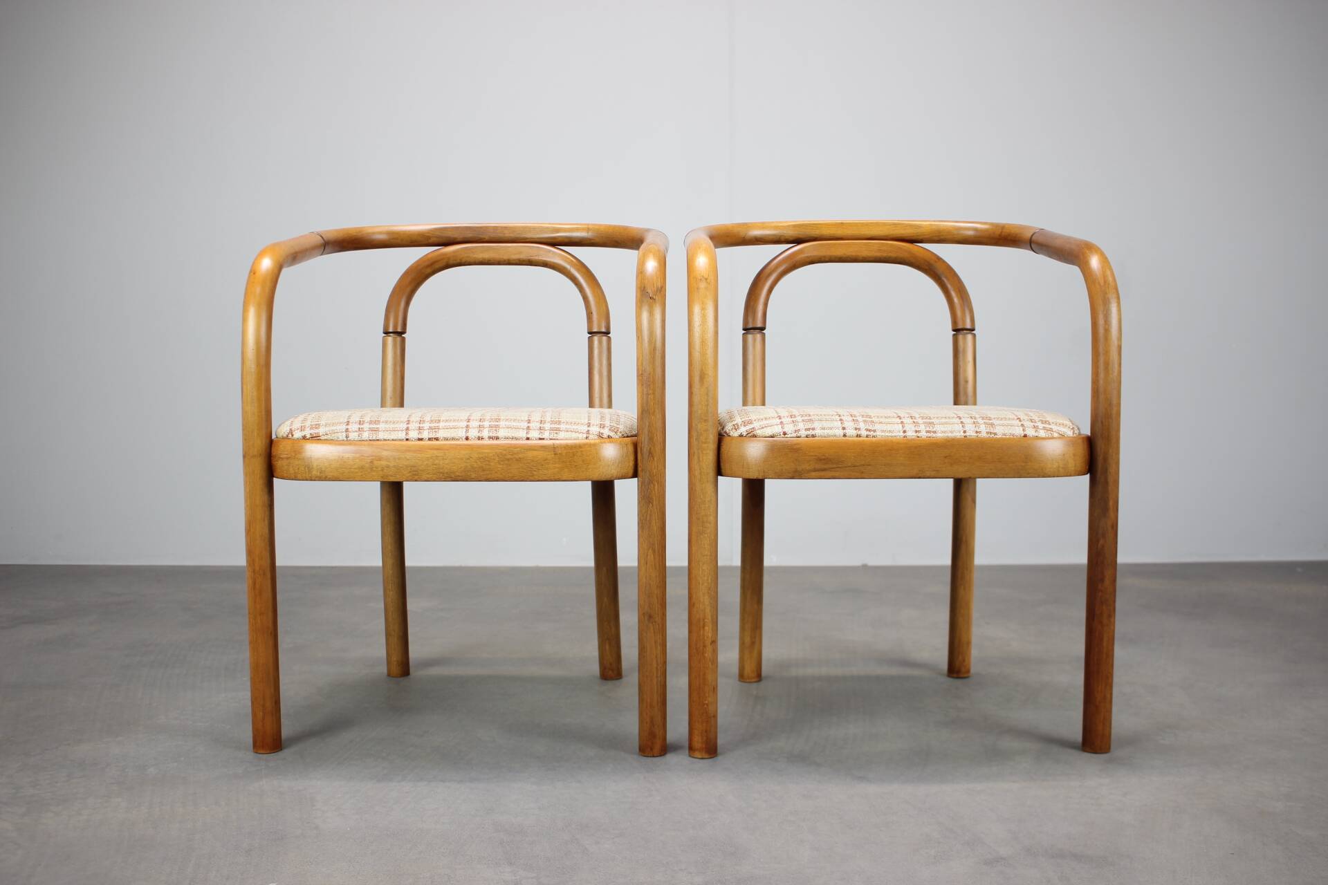 Set of bentwood chairs from the 1980s by Antonín Šuman for TON, Czechoslovakia.