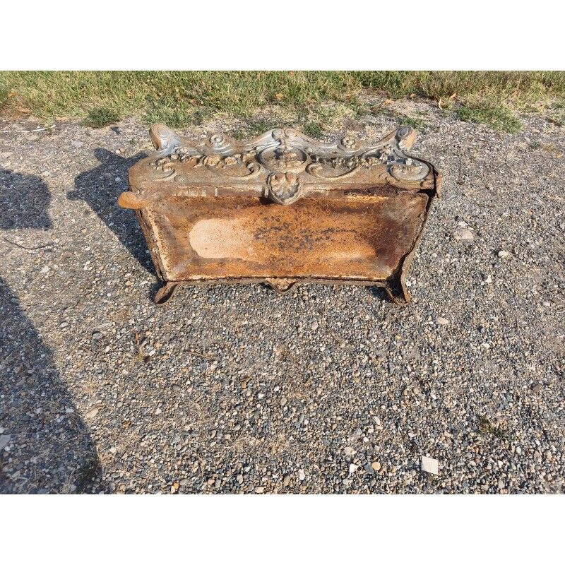 Large cast iron planter from 1900 in Rococo style: Charleville - Mézières