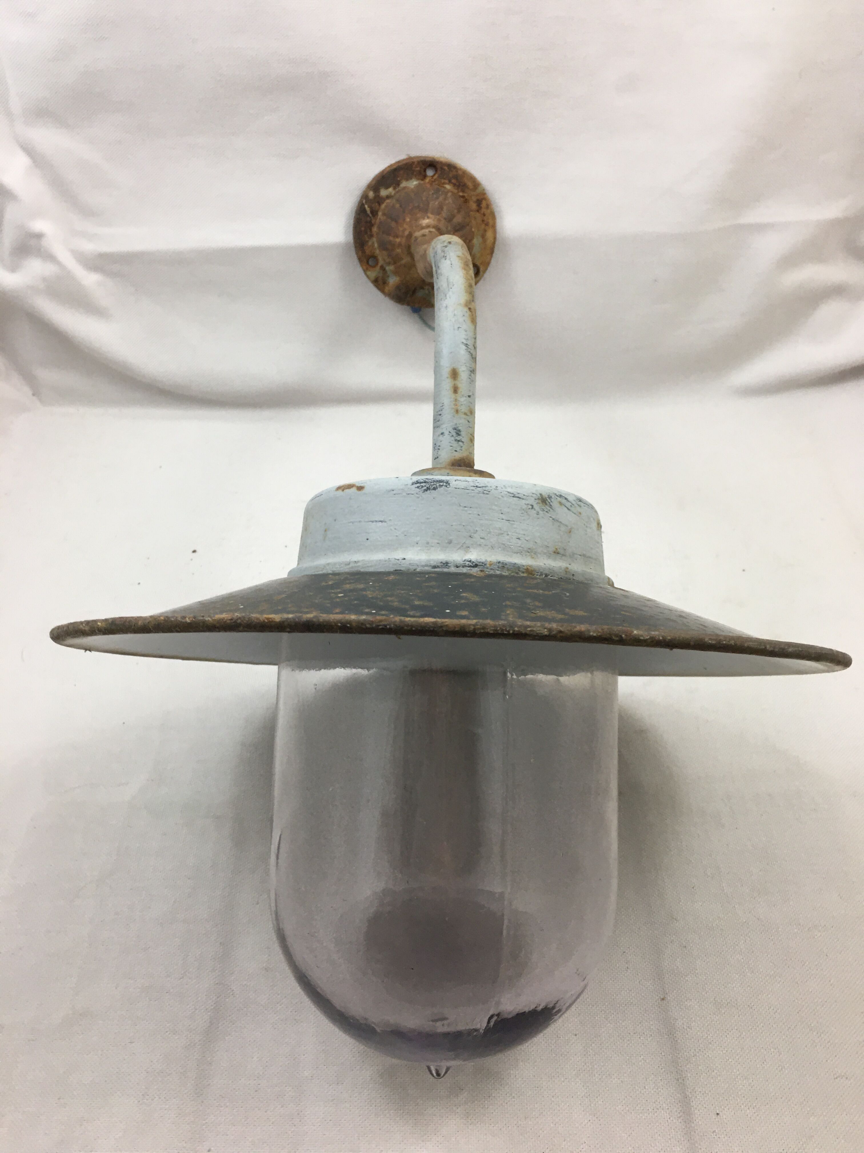 Swan pass yard lamp with undue globe deco garden
