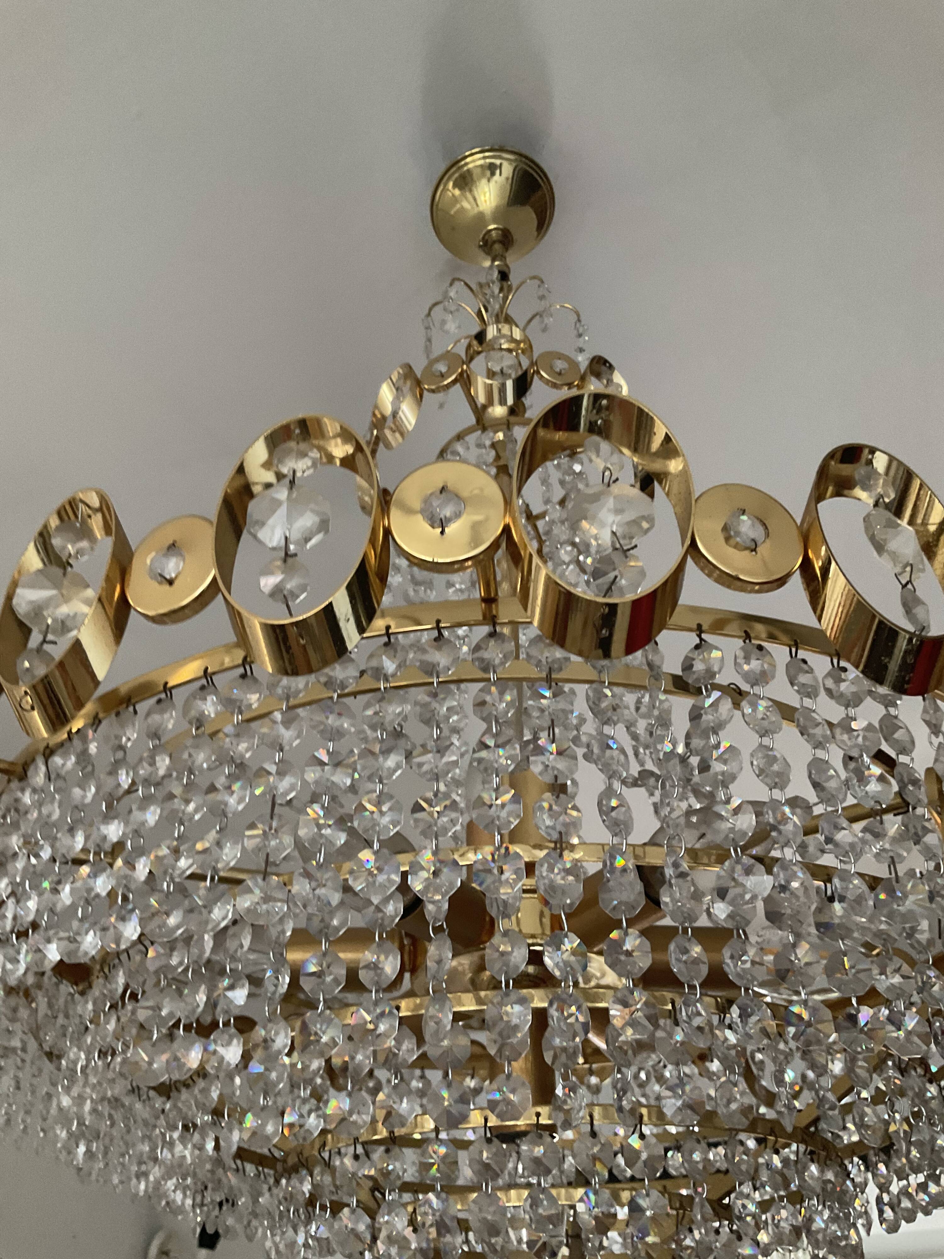 Waterfall chandelier with crystal grapevines and golden aluminum 60s-70s