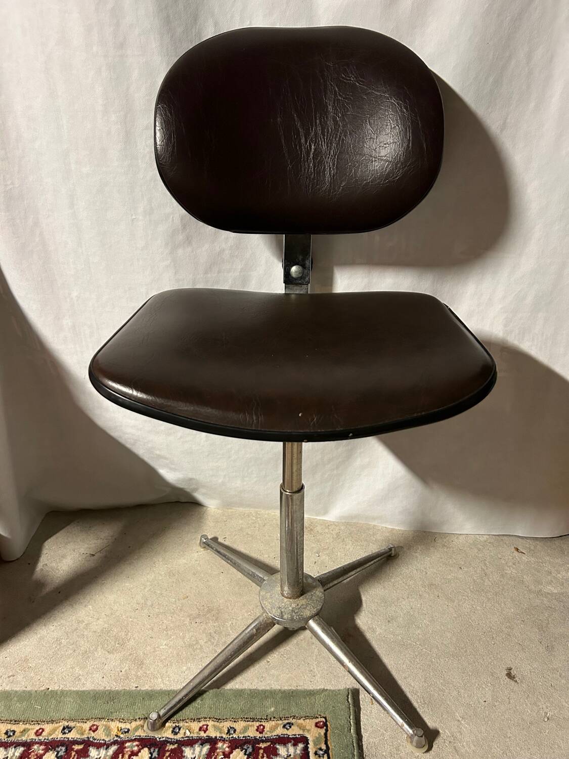 BAD industrial workshop chair