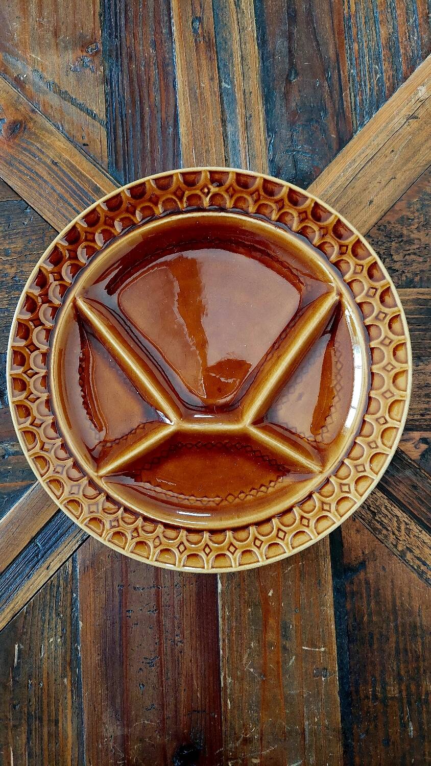 Set of 6 Sarreguemines plates for Burgundy fondue