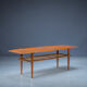 Table basse mid-century en teck et rotin