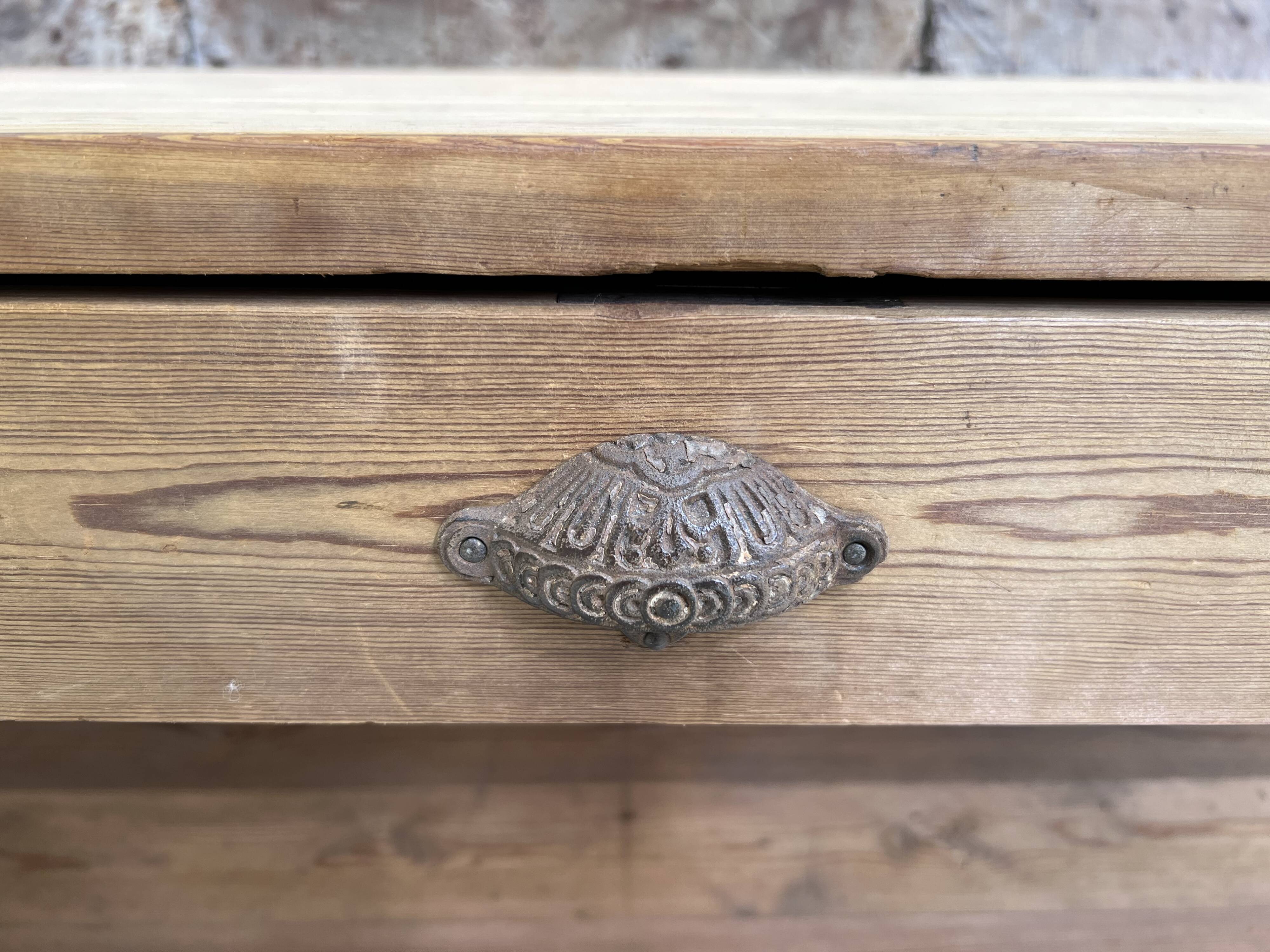 Patinated countertop