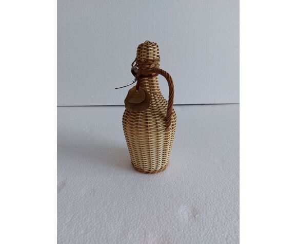 Wicker bottle
