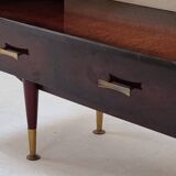 Buffet bas du milieu du siècle