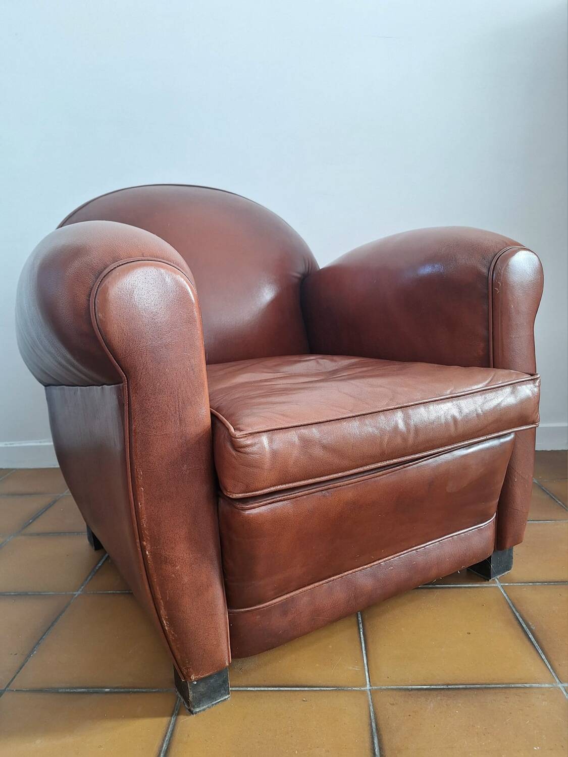 Fauteuil club vintage en cuir, meuble siège ancien