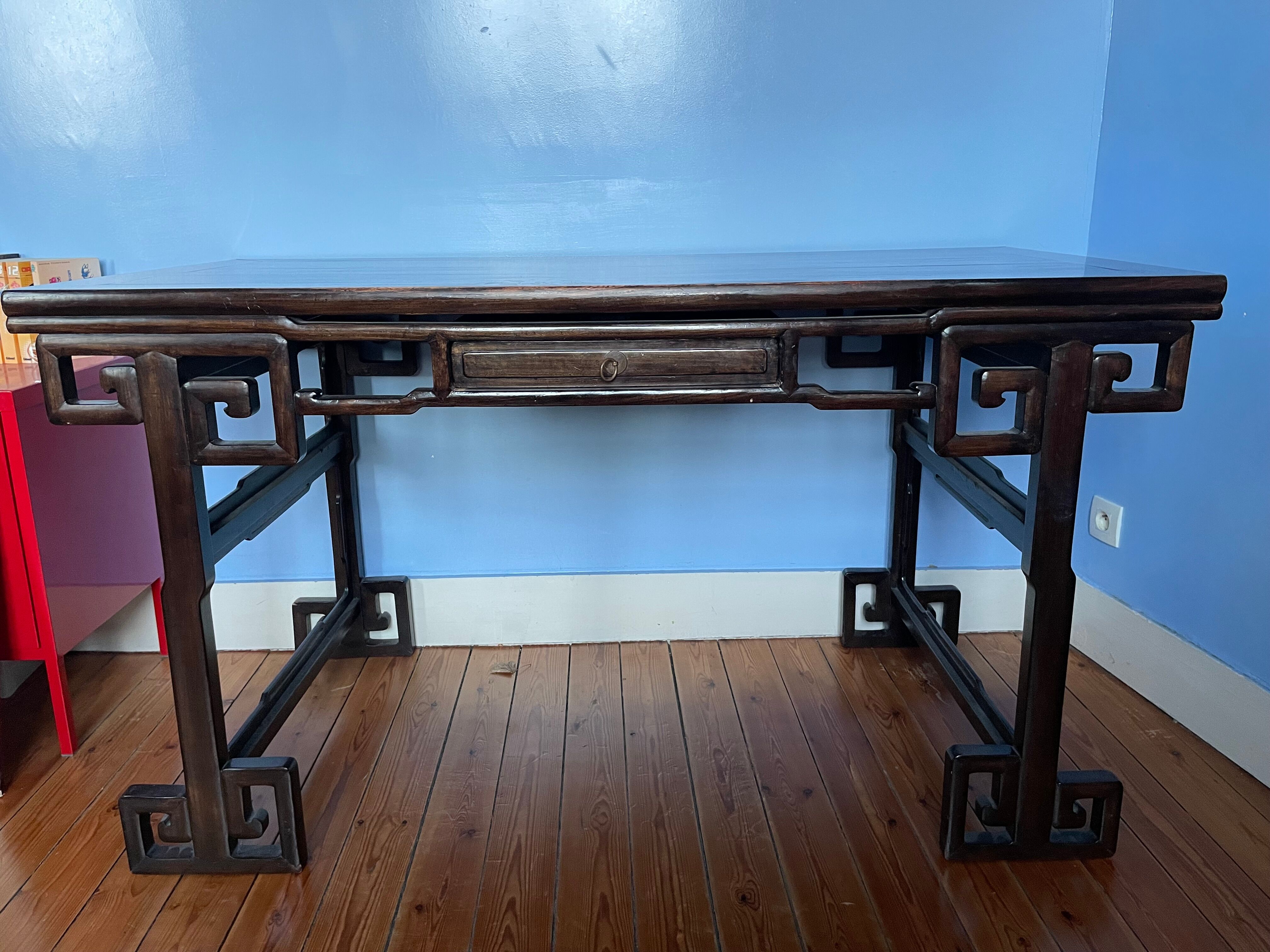 China desk