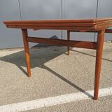 Table en teck avec rallonges par Johannes Andersen