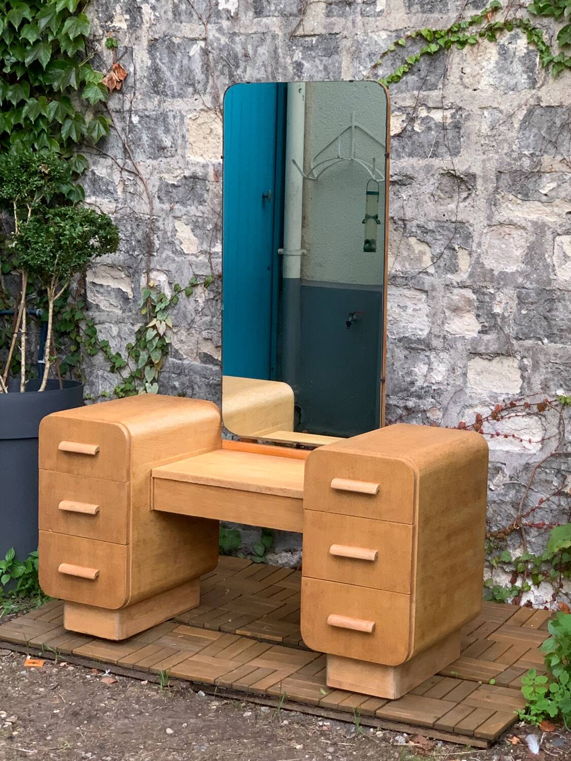 Art Deco dressing table in raw oak produced by Tatra Nabytok Czechoslovakia 1950