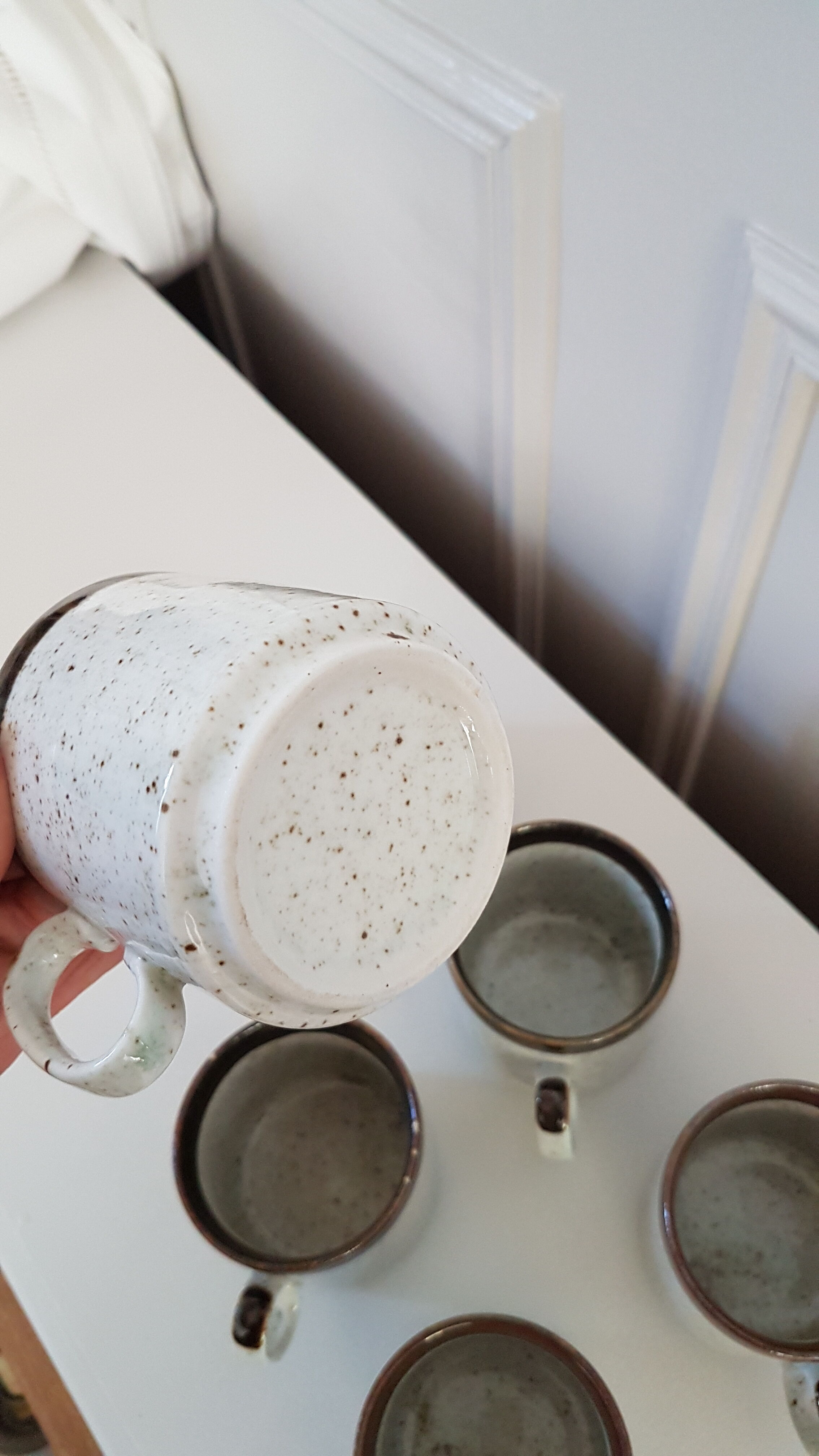 Six stoneware mugs