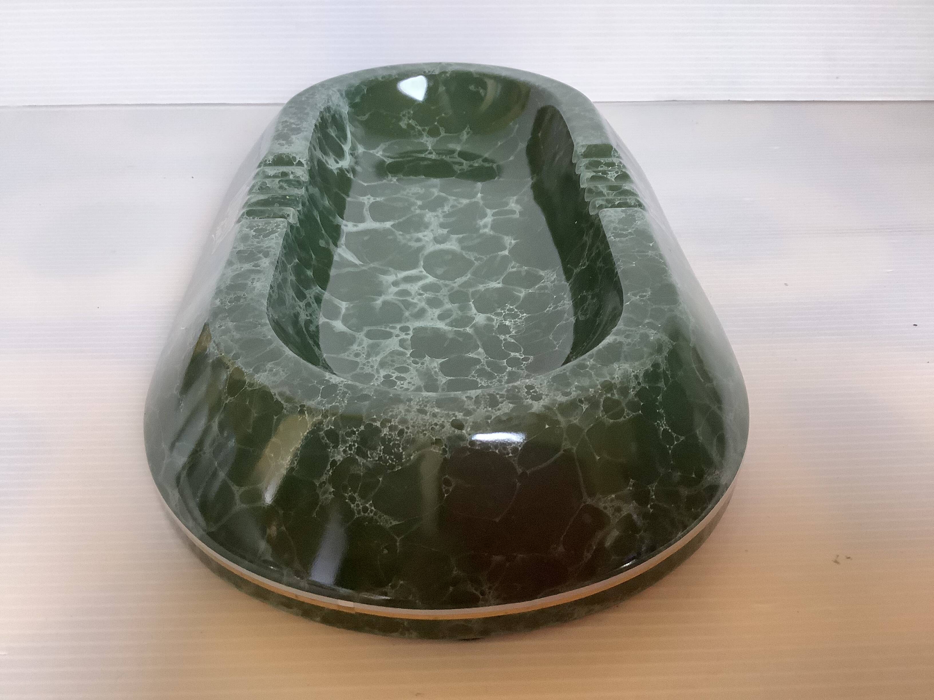 Large marbled earthenware ashtray pocket