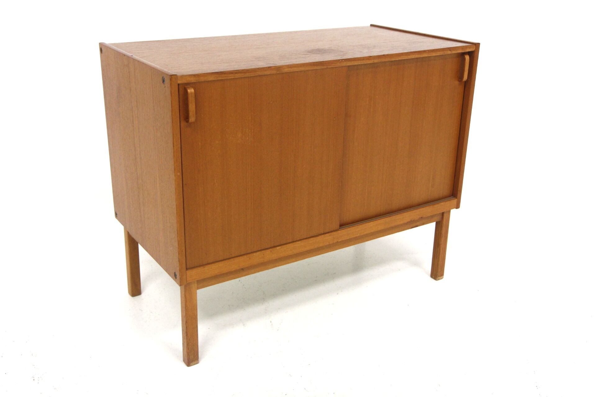 Scandinavian teak chest of drawers, Bertil Fridhagen, Bodafors, Sweden, 1960.