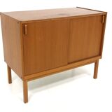 Scandinavian teak chest of drawers, Bertil Fridhagen, Bodafors, Sweden, 1960.