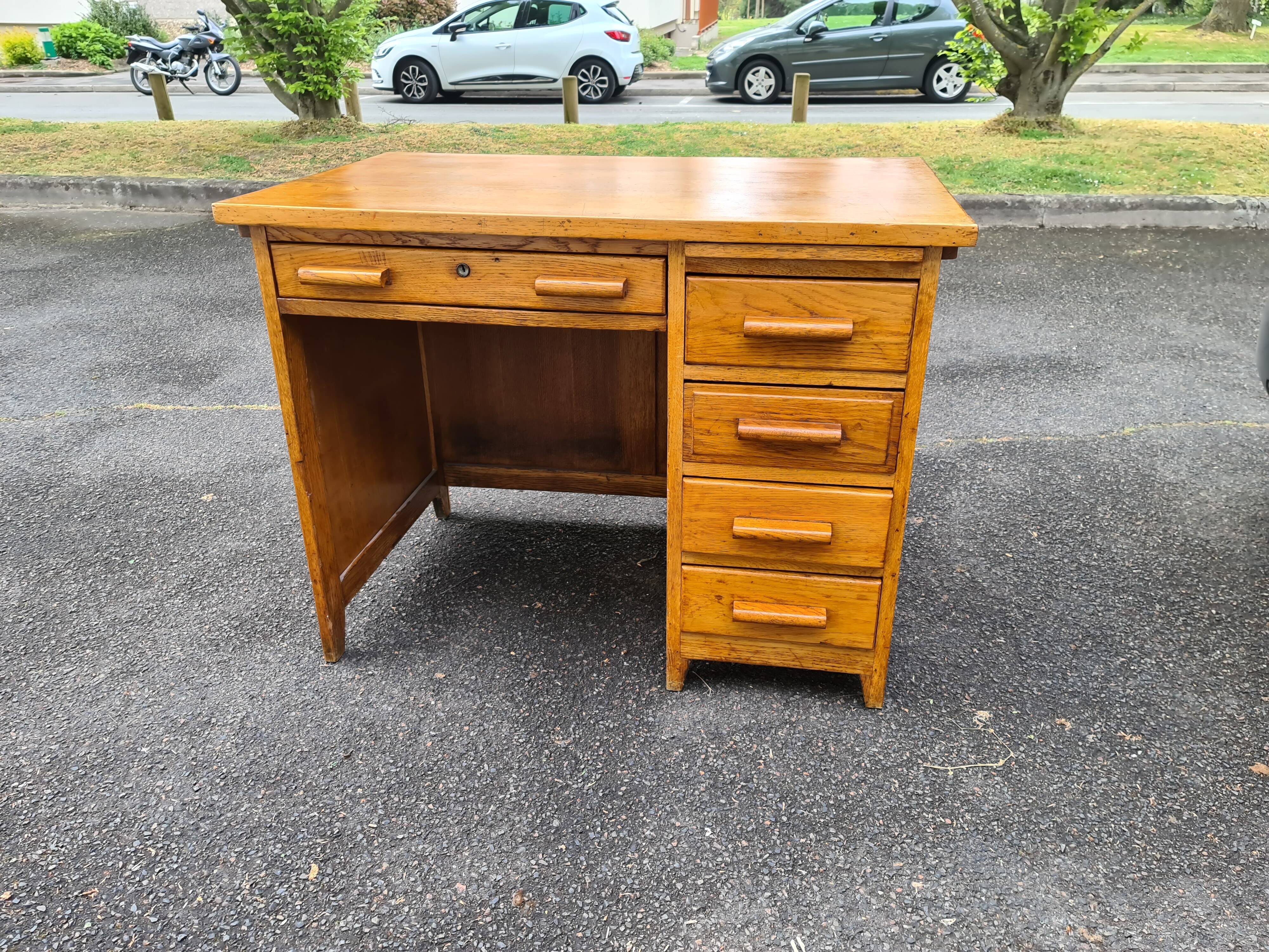 Bureau vintage maître d'école circa 1950