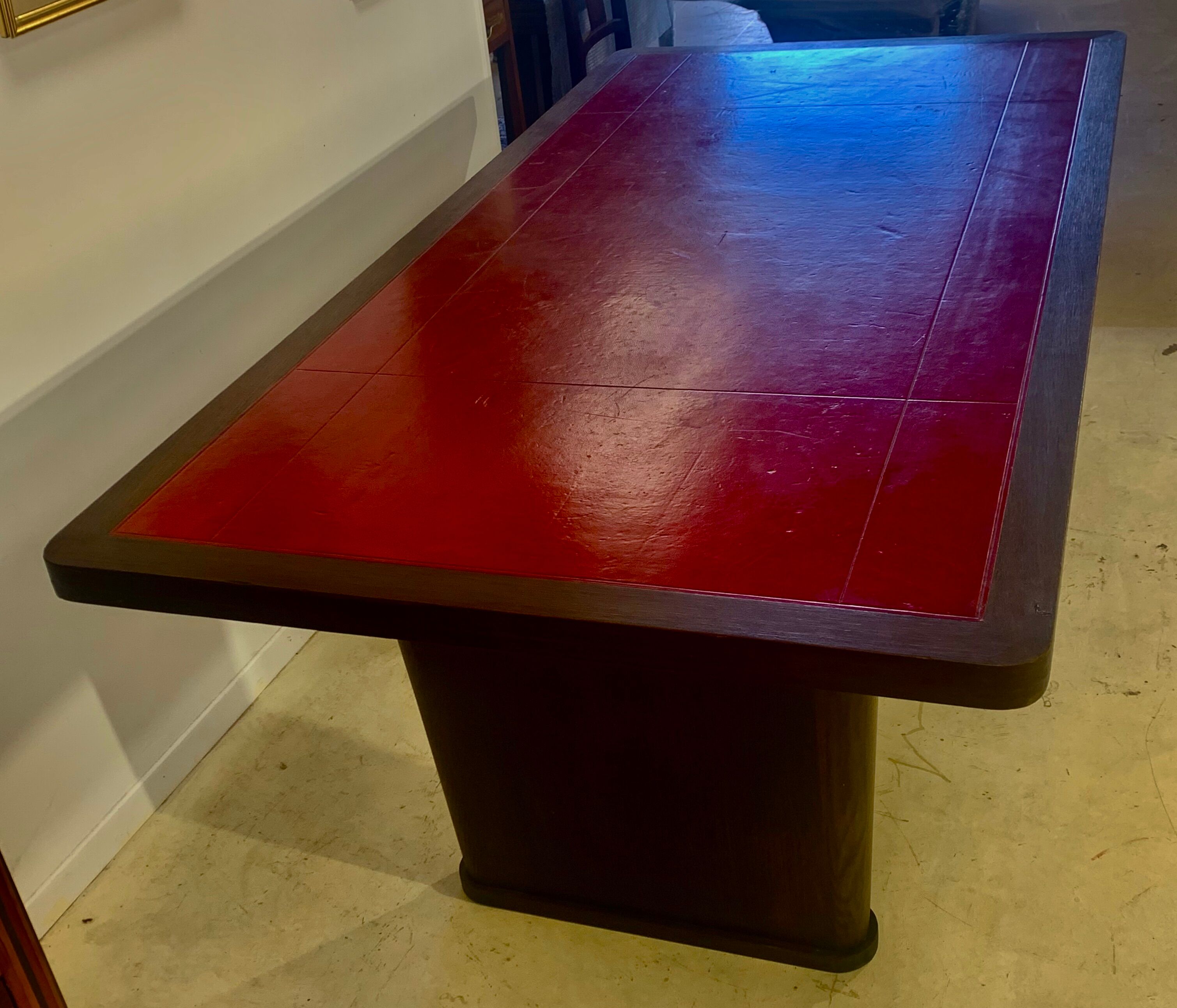 Bureau époque art déco , palissandre, cuir rouge hermes